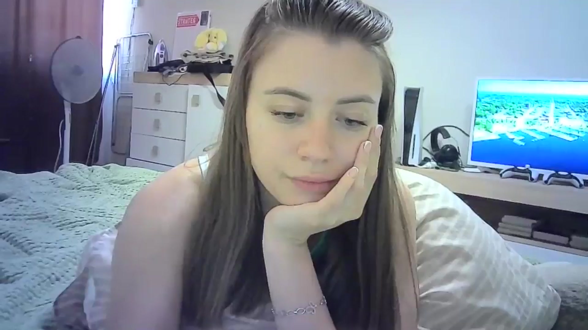 Gallery image thumbnail from Sulfate0's myfreecams stream on, 07/02/2024, 10:20 image 8 of 20