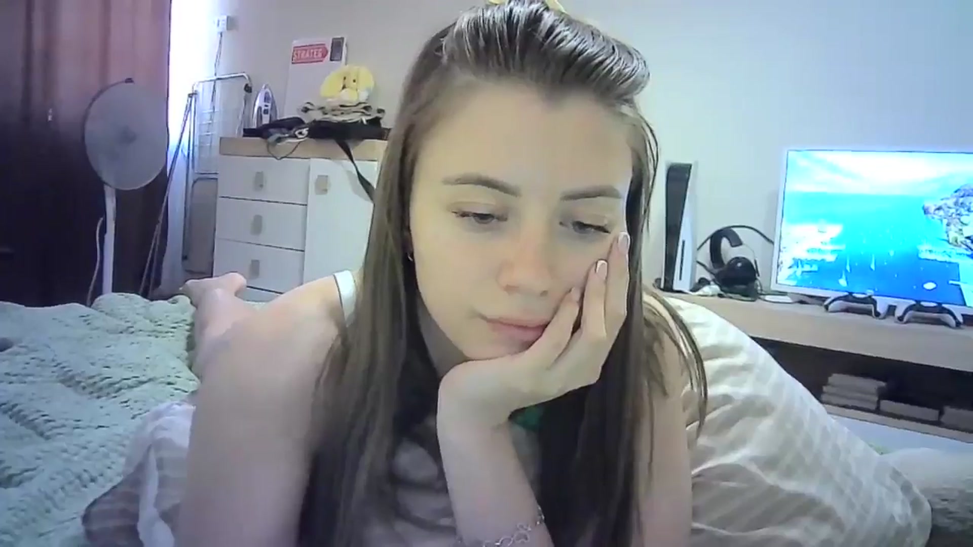 Gallery image thumbnail from Sulfate0's myfreecams stream on, 07/02/2024, 10:20 image 13 of 20