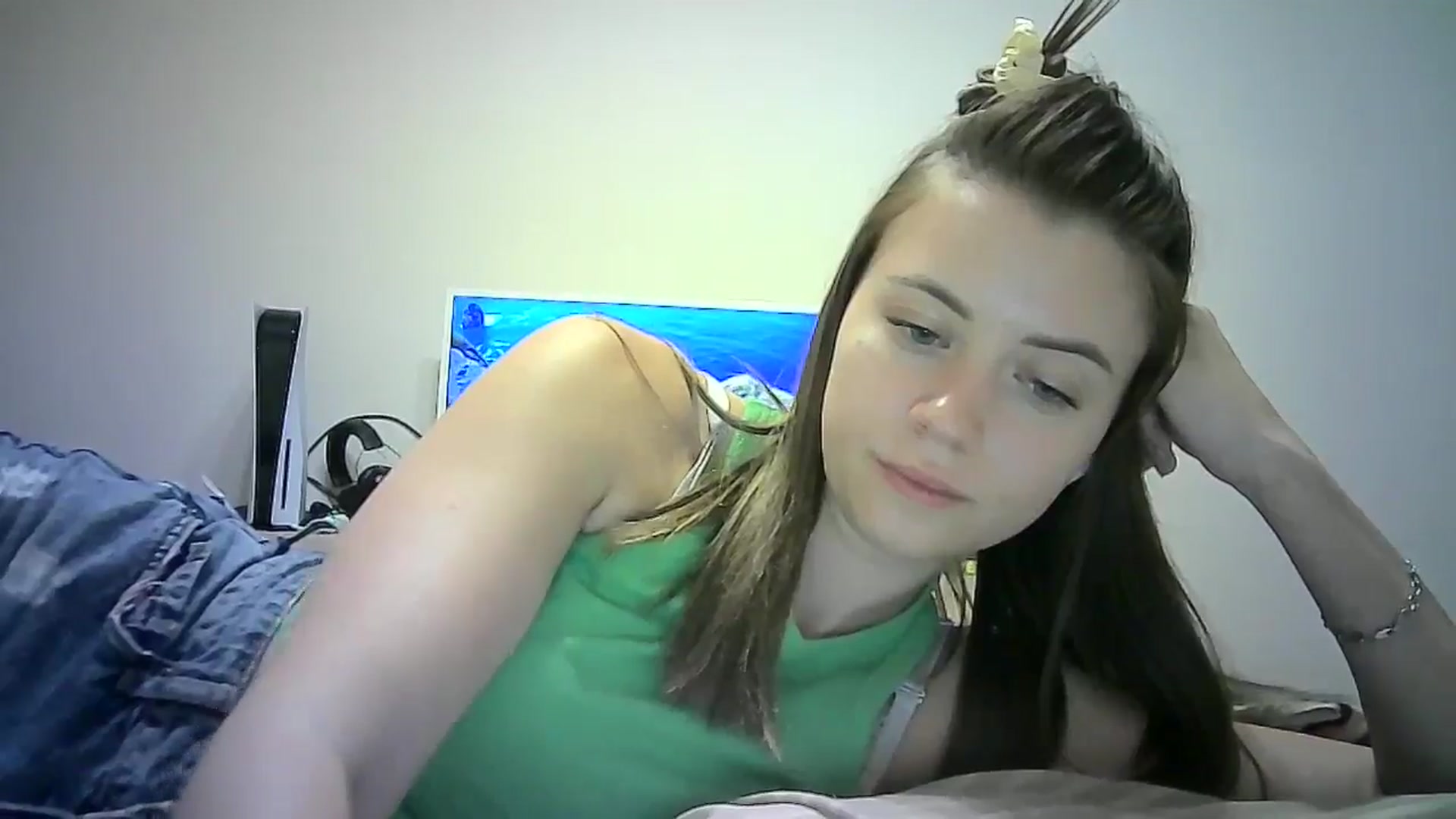 Gallery image thumbnail from Sulfate0's myfreecams stream on, 07/02/2024, 11:39 image 15 of 20