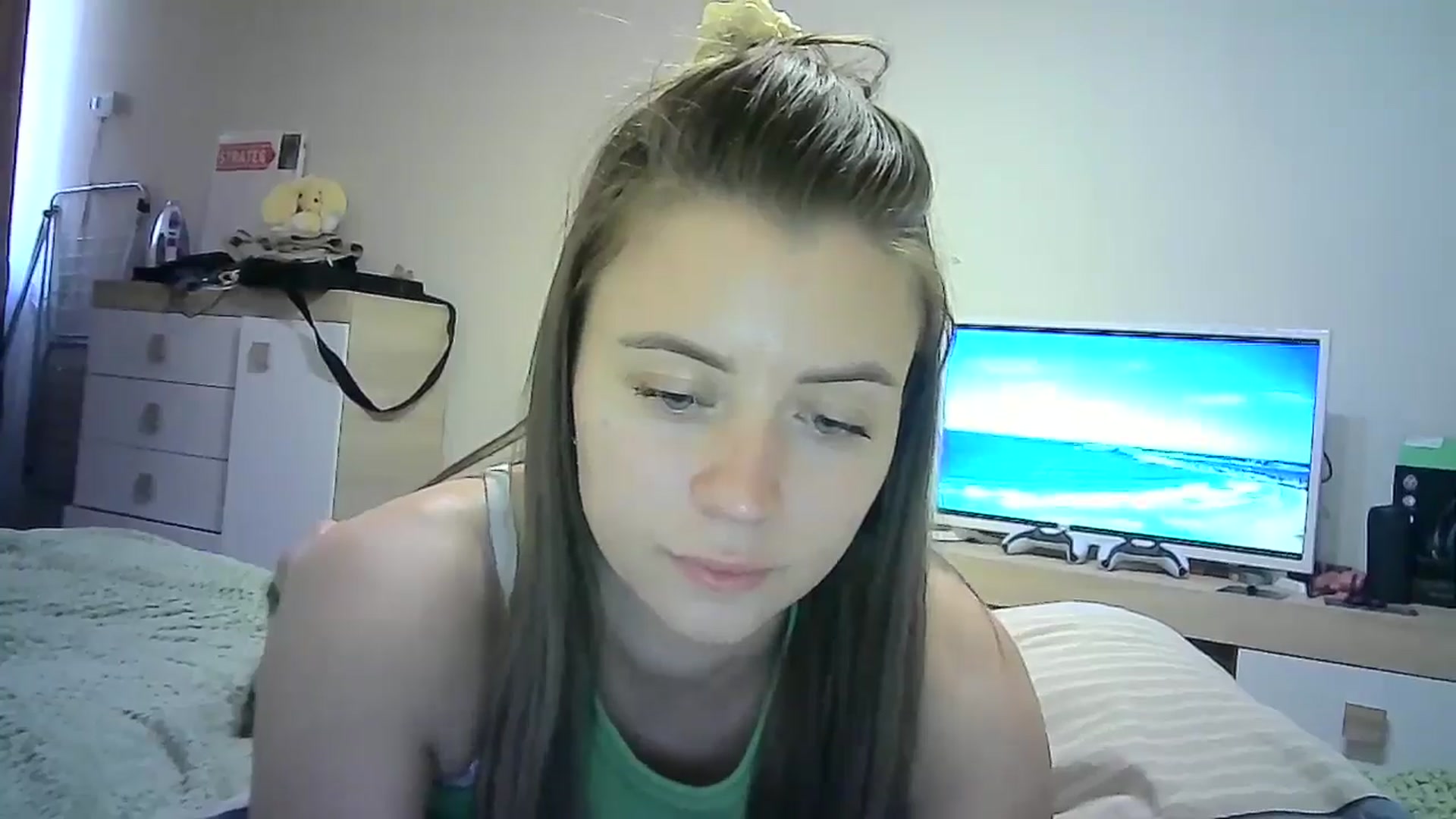 Gallery image thumbnail from Sulfate0's myfreecams stream on, 07/02/2024, 12:54 image 5 of 20