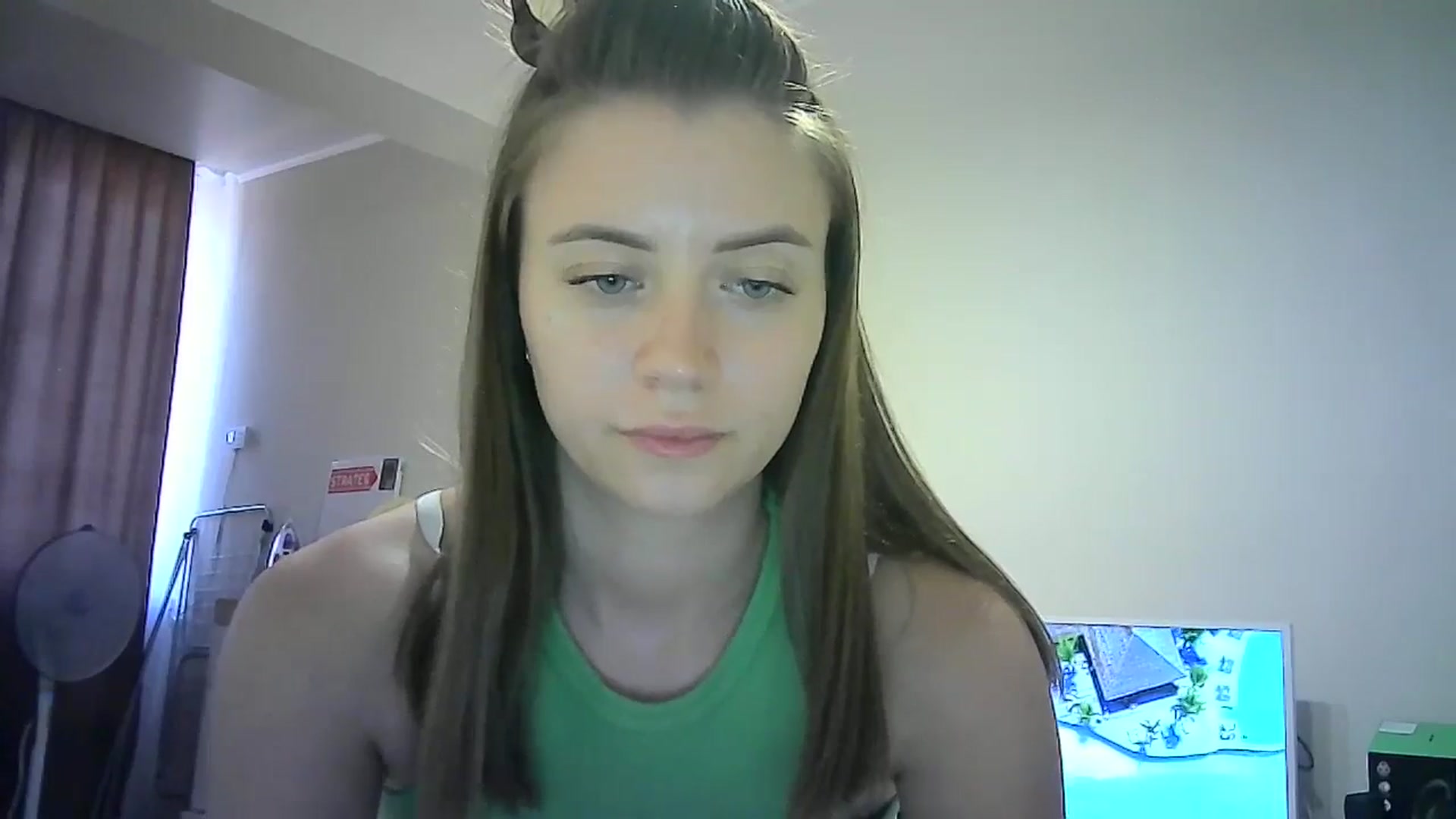 Gallery image thumbnail from Sulfate0's myfreecams stream on, 07/02/2024, 12:54 image 17 of 20