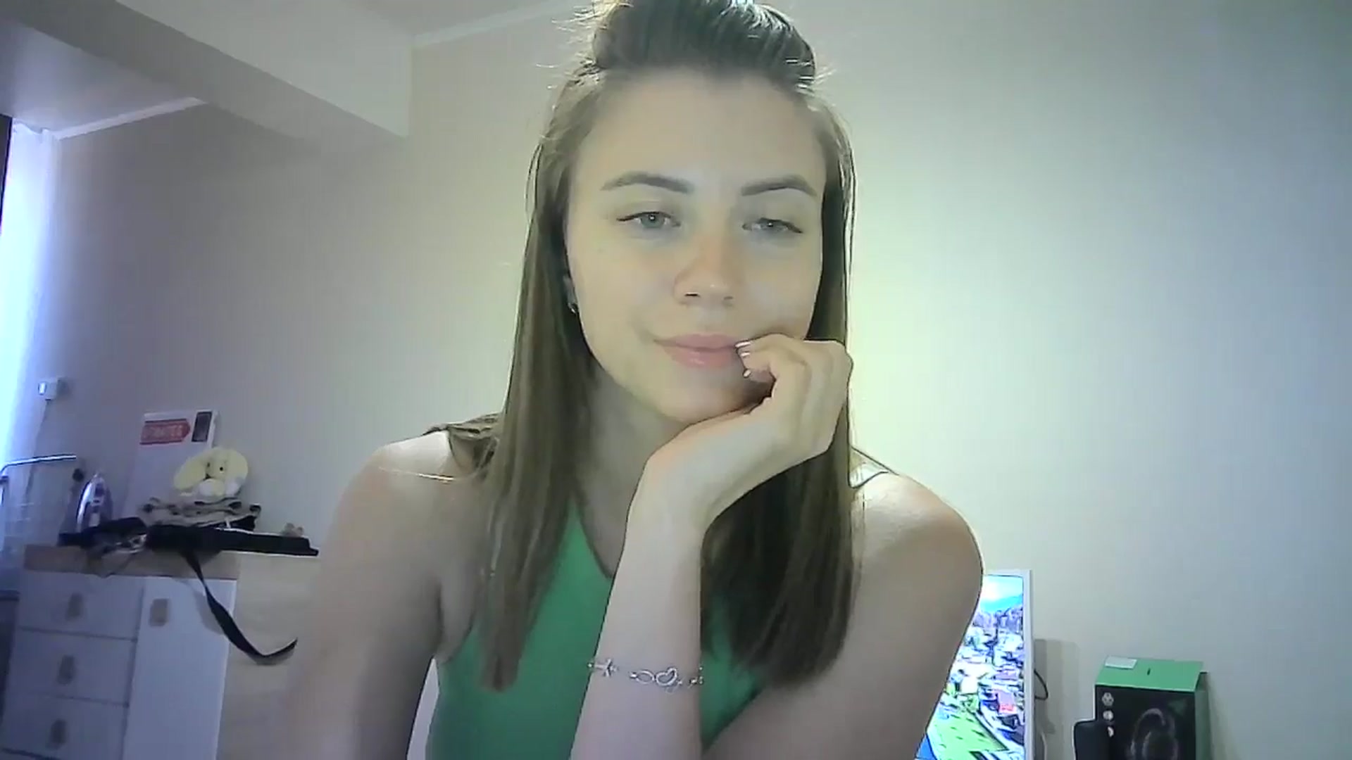 Gallery image thumbnail from Sulfate0's myfreecams stream on, 07/02/2024, 12:54 image 12 of 20