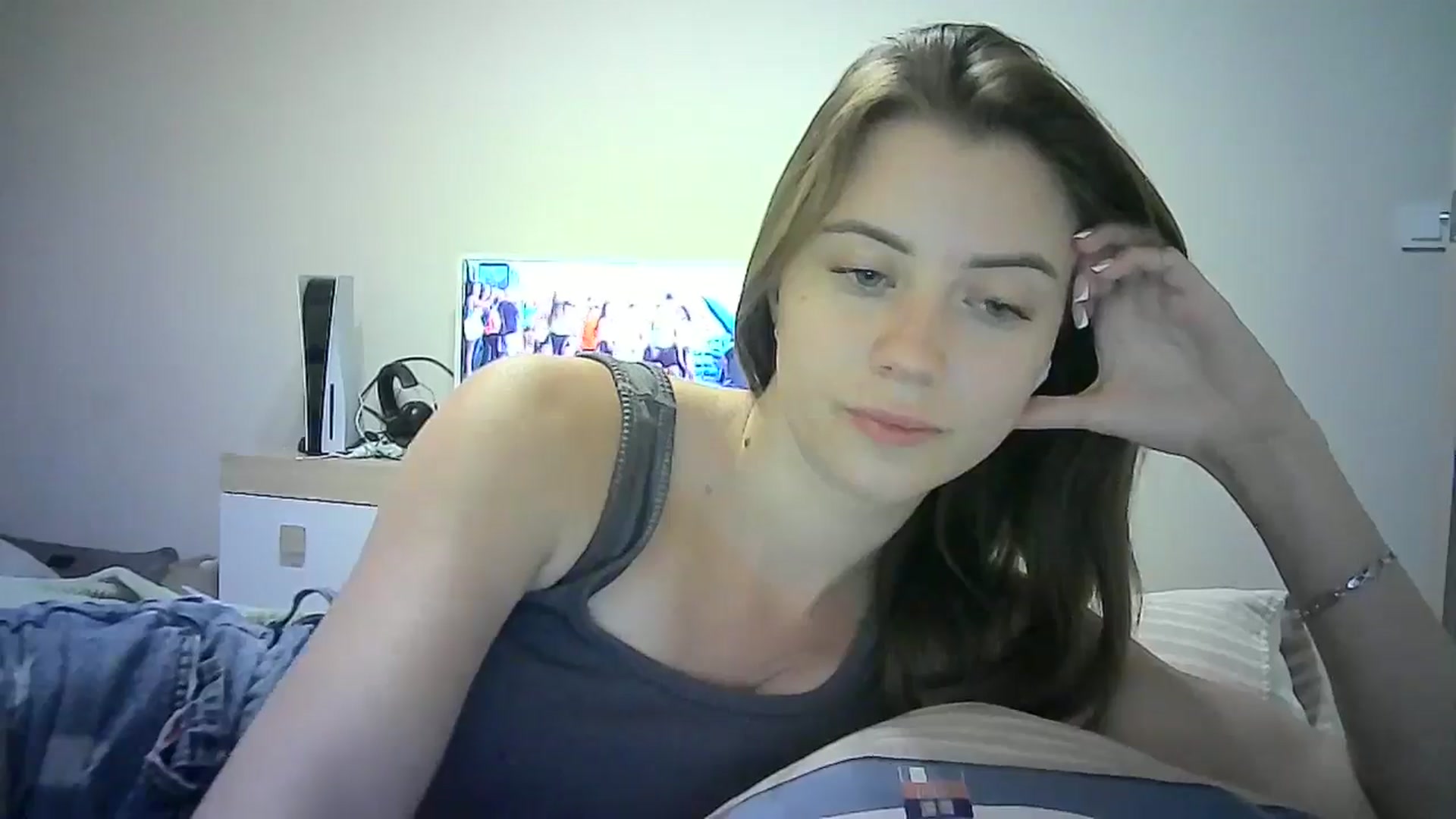 Gallery image thumbnail from Sulfate0's myfreecams stream on, 07/06/2024, 08:26 image 16 of 20