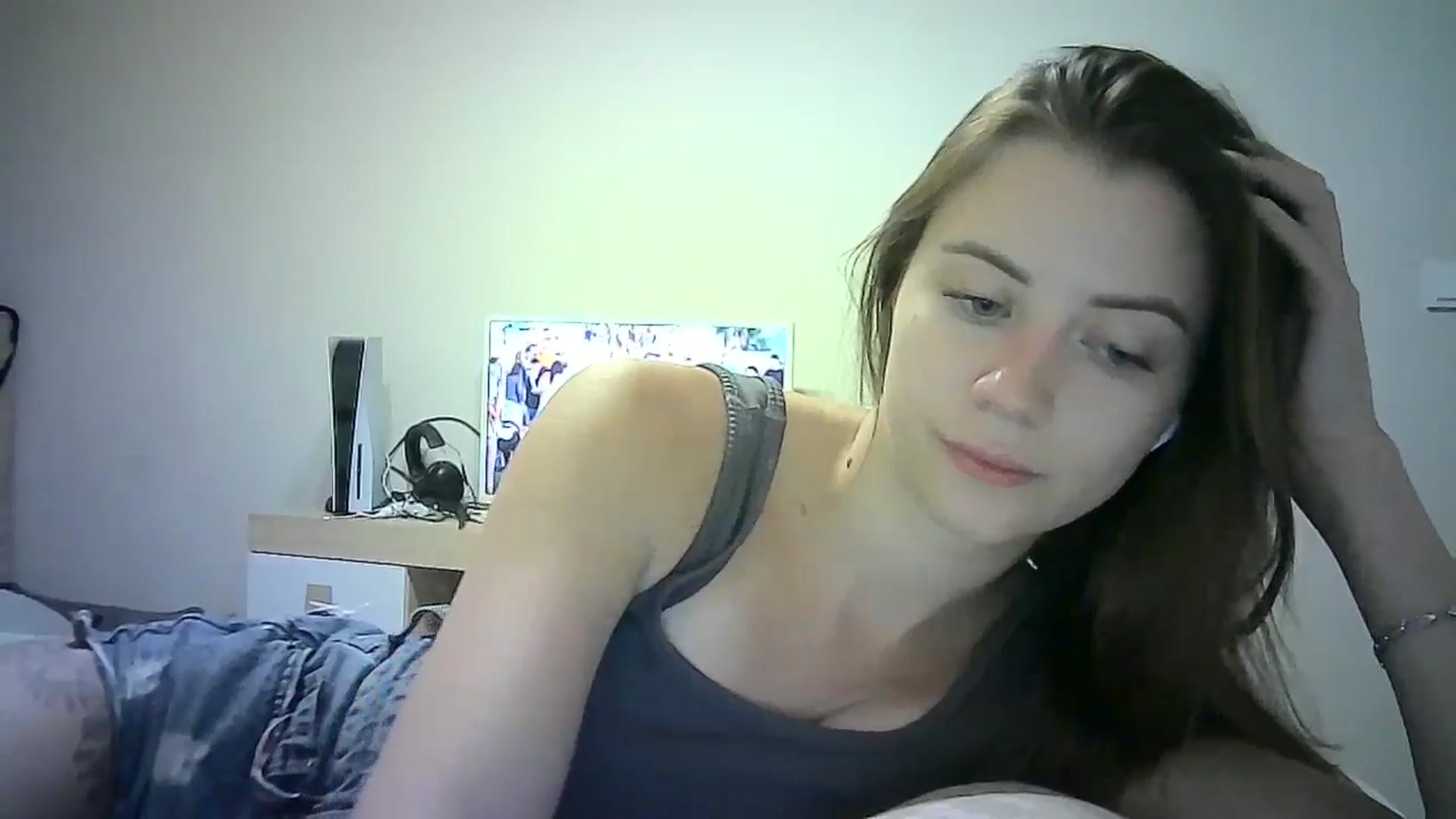 Gallery image thumbnail from Sulfate0's myfreecams stream on, 07/06/2024, 08:26 image 3 of 20