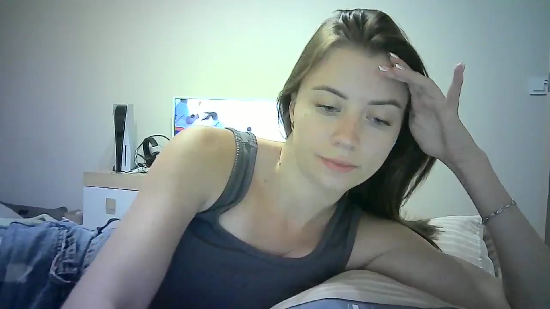 Gallery image thumbnail from Sulfate0's myfreecams stream on, 07/06/2024, 08:26 image 8 of 20