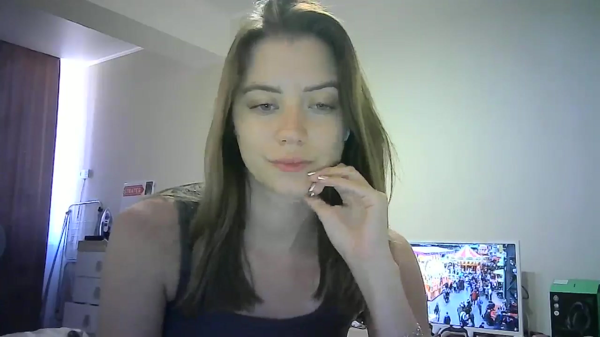 Gallery image thumbnail from Sulfate0's myfreecams stream on, 07/06/2024, 08:26 image 18 of 20