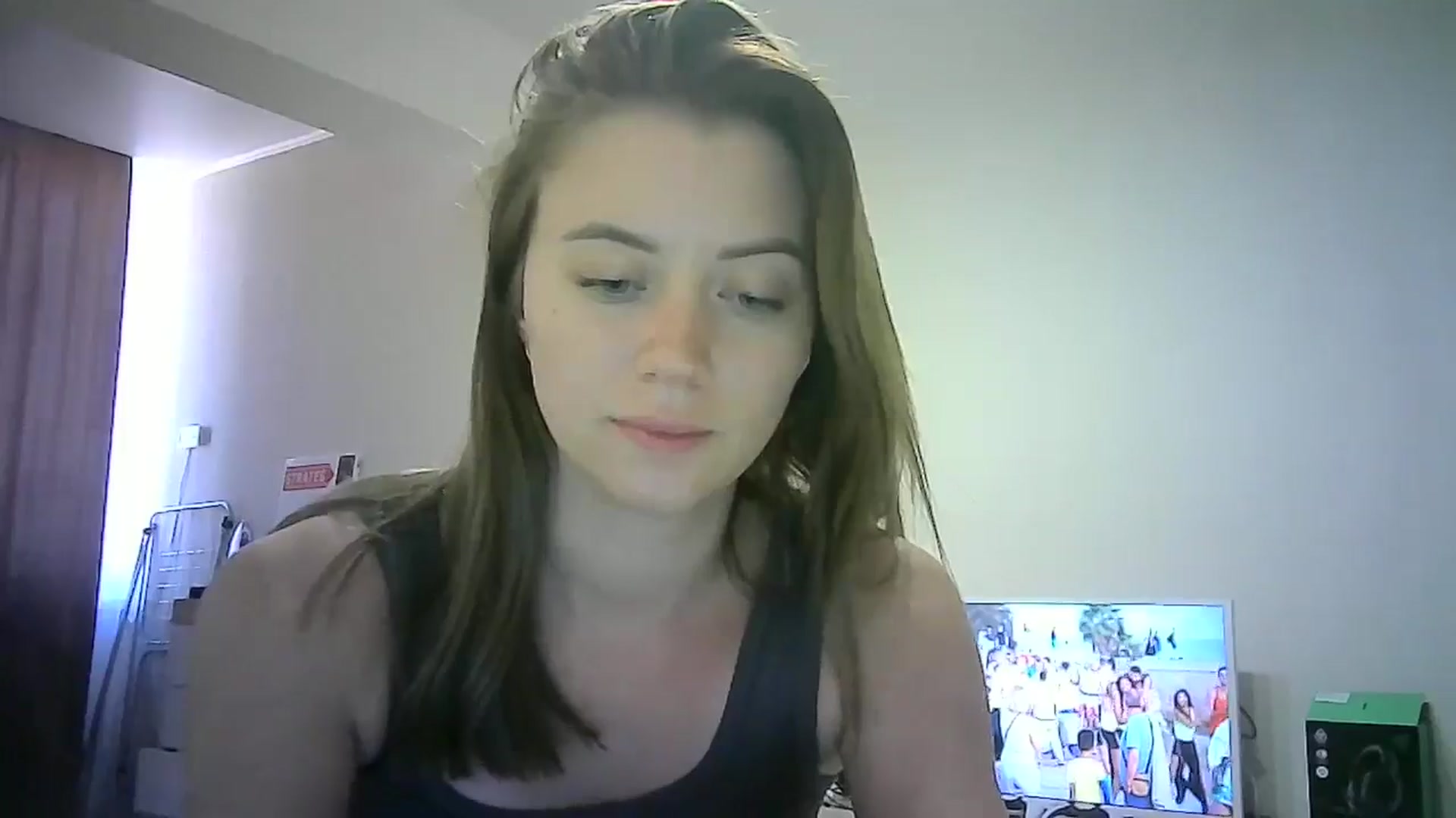 Gallery image thumbnail from Sulfate0's myfreecams stream on, 07/06/2024, 10:34 image 8 of 20