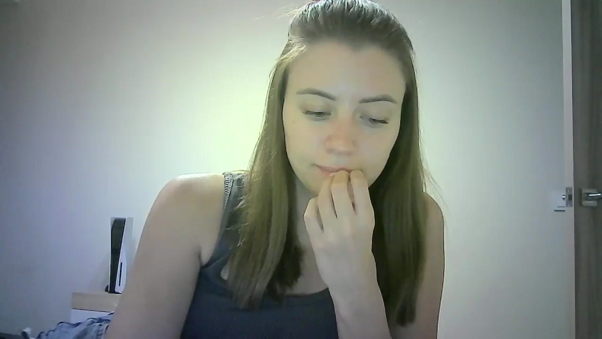 Gallery image thumbnail from Sulfate0's myfreecams stream on, 07/07/2024, 07:55 image 6 of 20