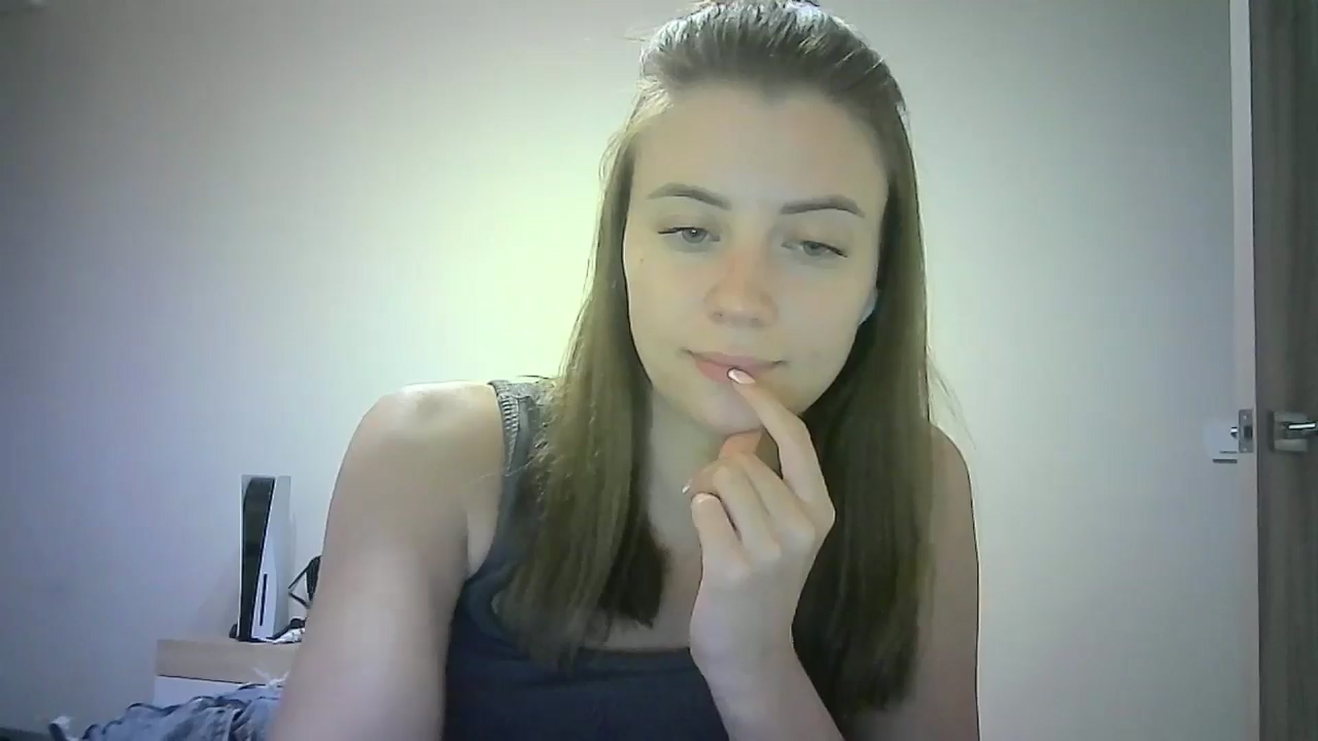 Gallery image thumbnail from Sulfate0's myfreecams stream on, 07/07/2024, 07:55 image 8 of 20