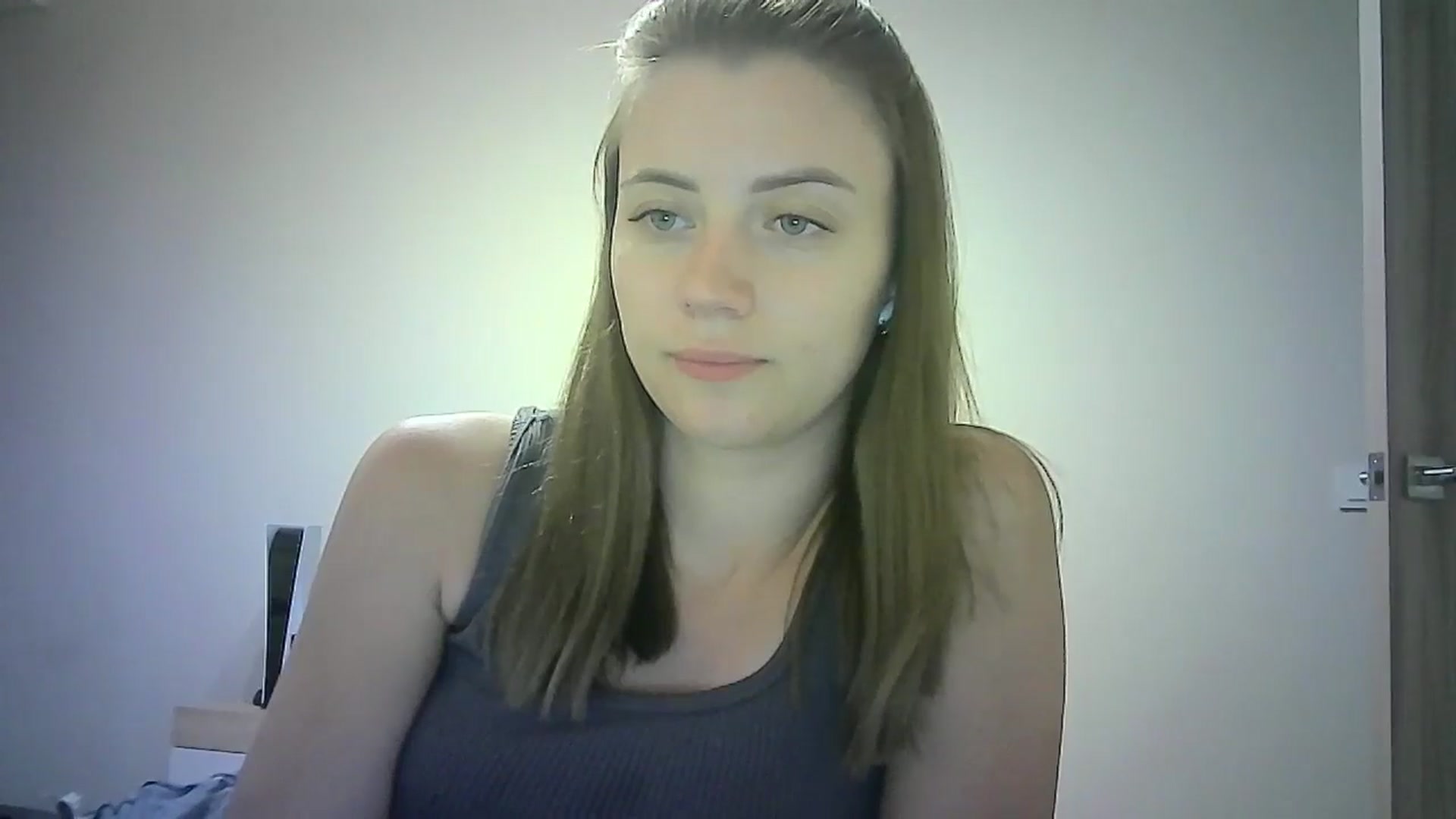 Gallery image thumbnail from Sulfate0's myfreecams stream on, 07/07/2024, 07:55 image 10 of 20