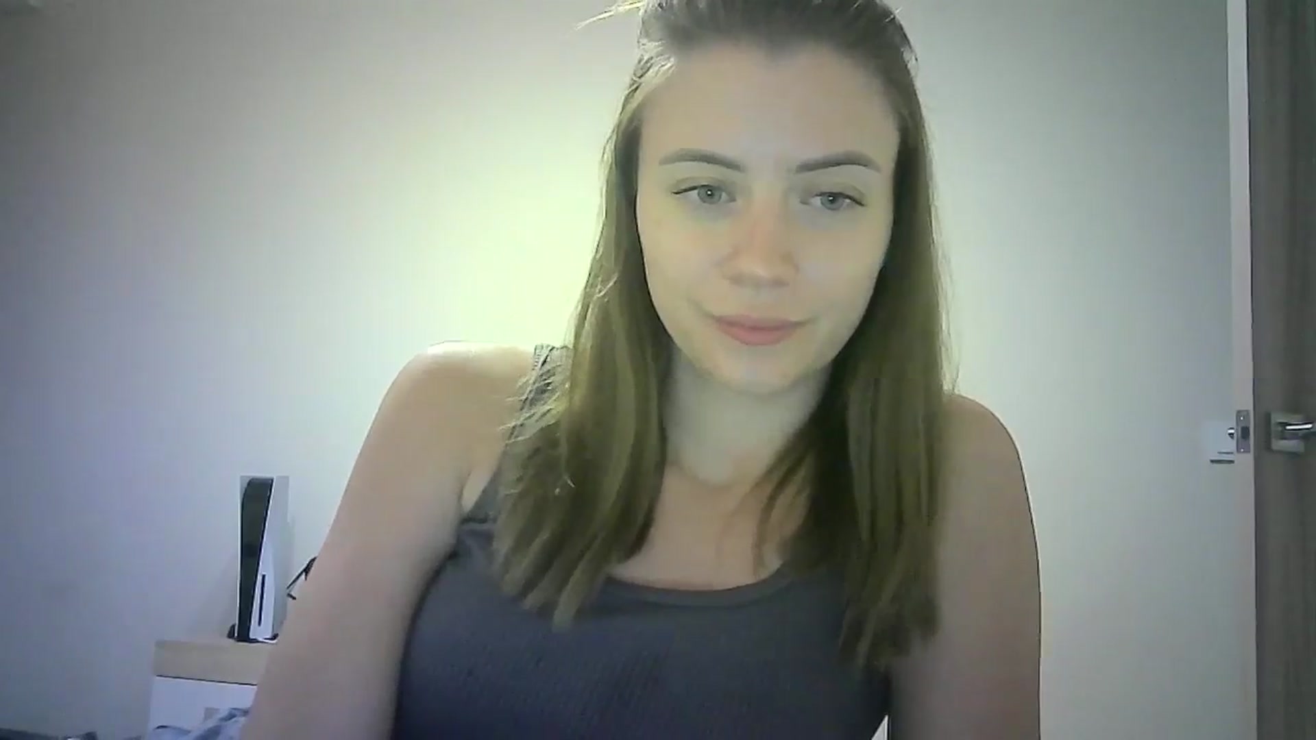 Gallery image thumbnail from Sulfate0's myfreecams stream on, 07/07/2024, 07:55 image 12 of 20