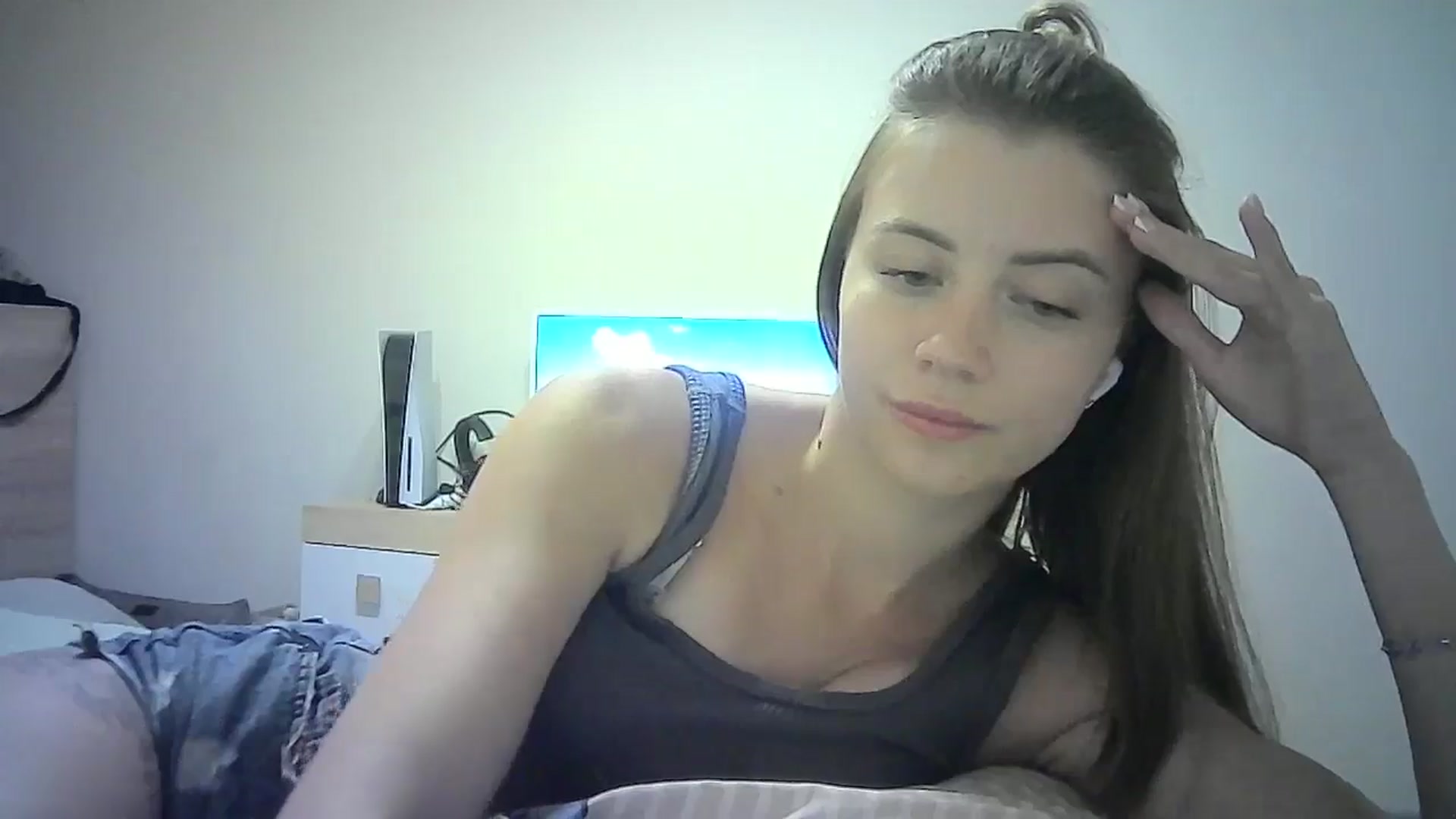 Gallery image thumbnail from Sulfate0's myfreecams stream on, 07/07/2024, 10:13 image 12 of 20