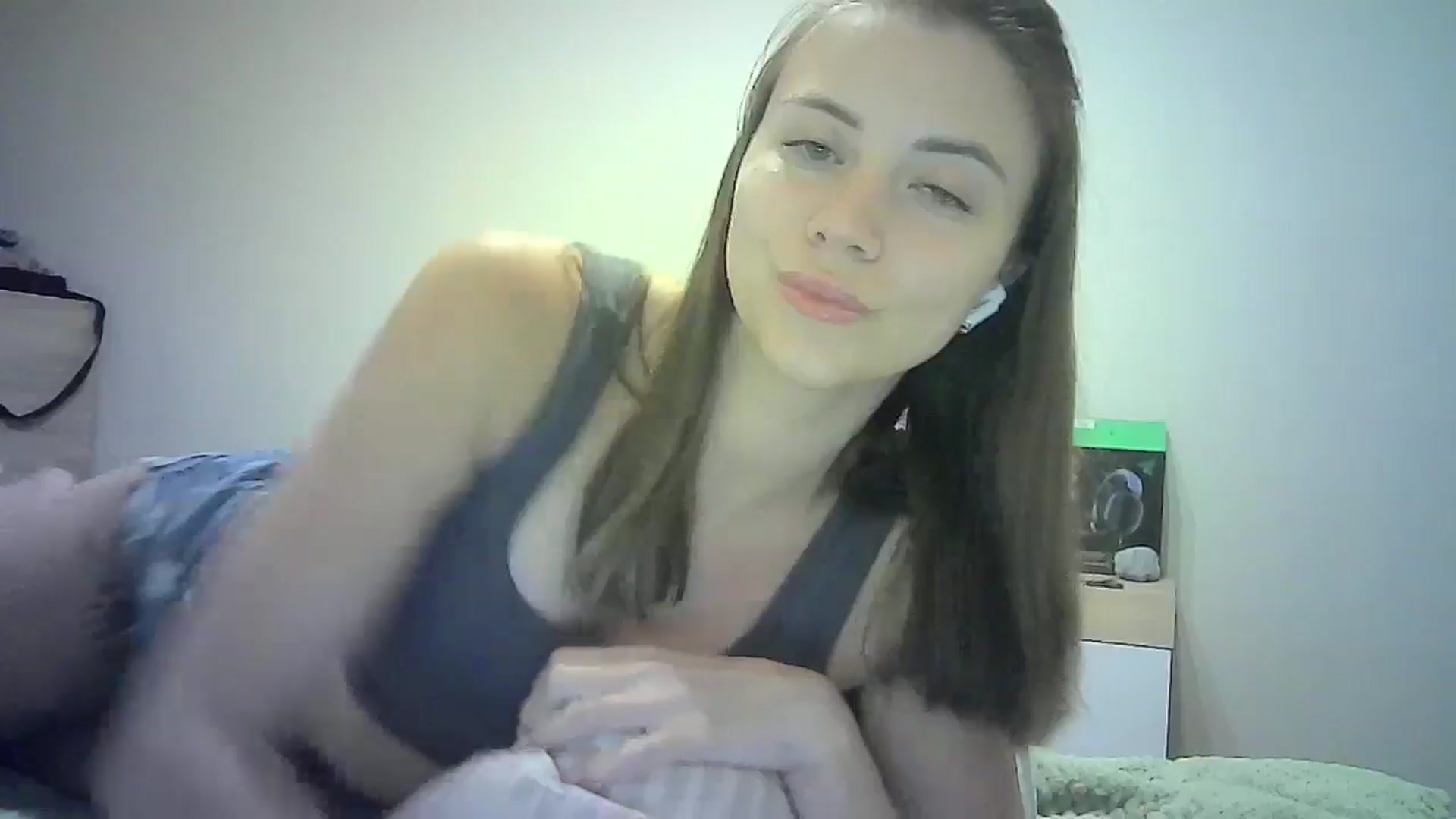 Gallery image thumbnail from Sulfate0's myfreecams stream on, 07/07/2024, 11:15 image 12 of 20