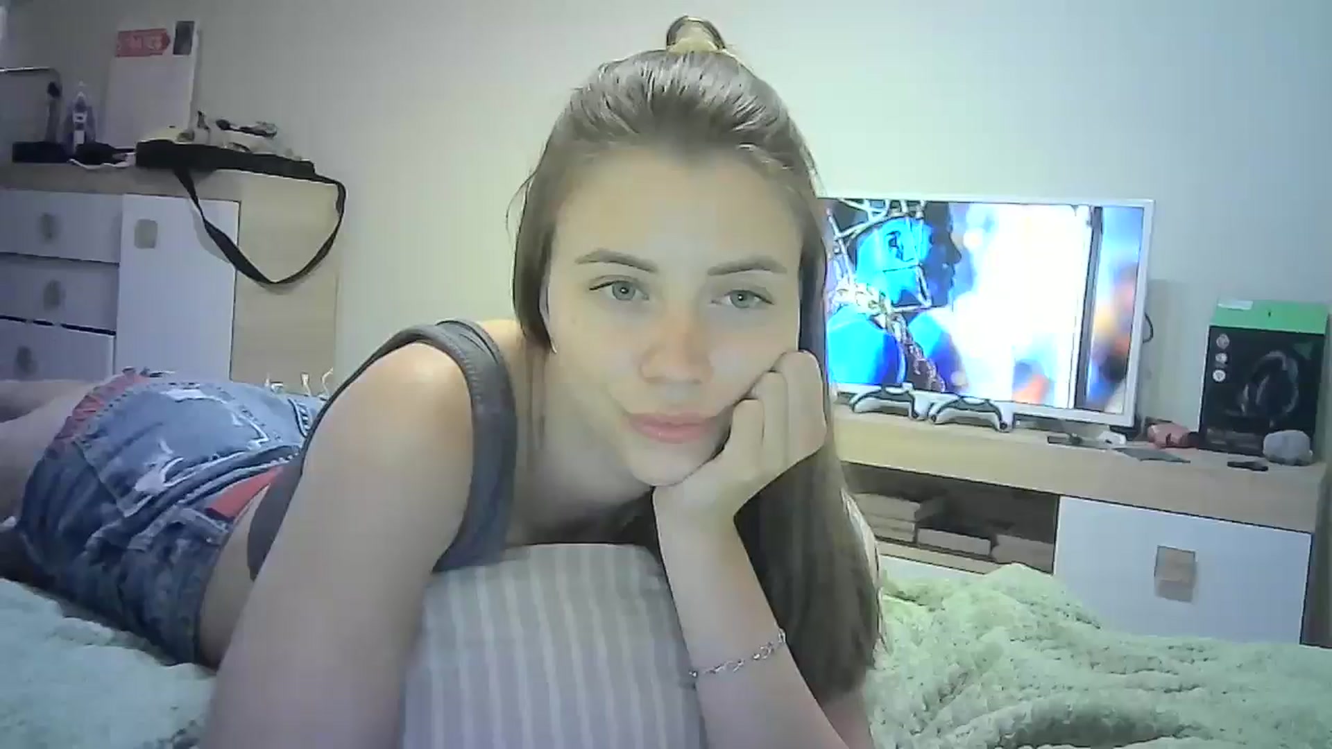 Gallery image thumbnail from Sulfate0's myfreecams stream on, 07/07/2024, 11:15 image 16 of 20