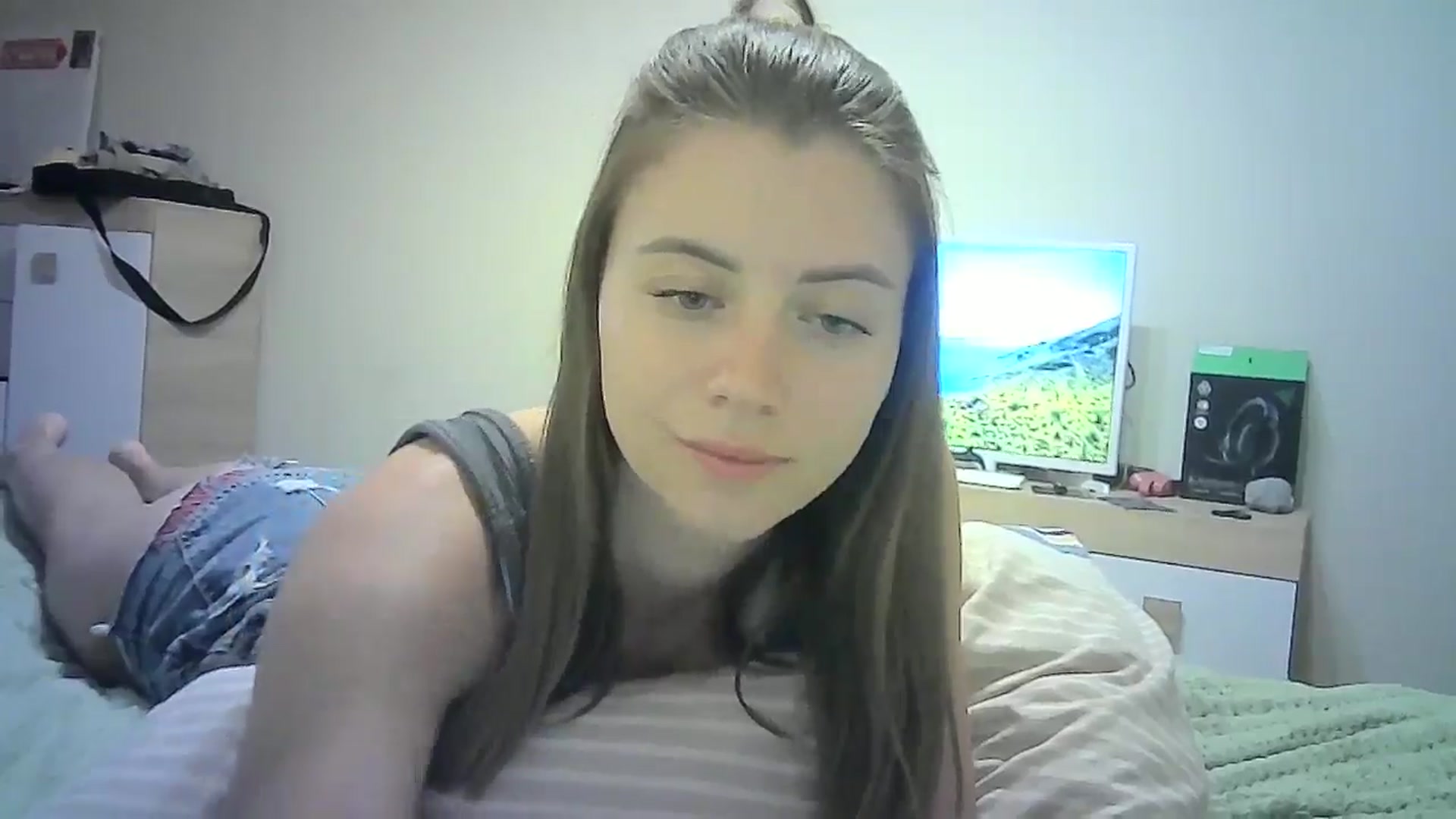 Gallery image thumbnail from Sulfate0's myfreecams stream on, 07/07/2024, 11:57 image 17 of 20