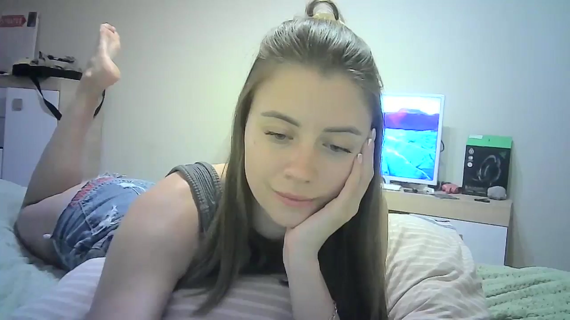 Gallery image thumbnail from Sulfate0's myfreecams stream on, 07/07/2024, 11:57 image 9 of 20