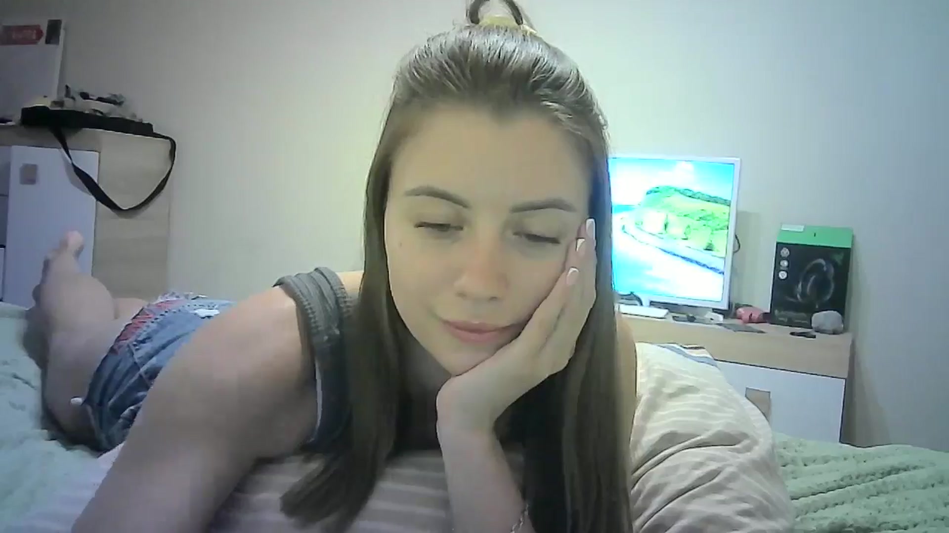 Gallery image thumbnail from Sulfate0's myfreecams stream on, 07/07/2024, 11:57 image 18 of 20