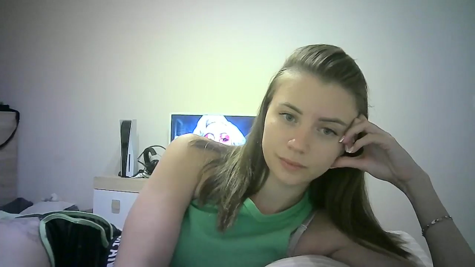 Gallery image thumbnail from Sulfate0's myfreecams stream on, 07/08/2024, 09:32 image 5 of 20