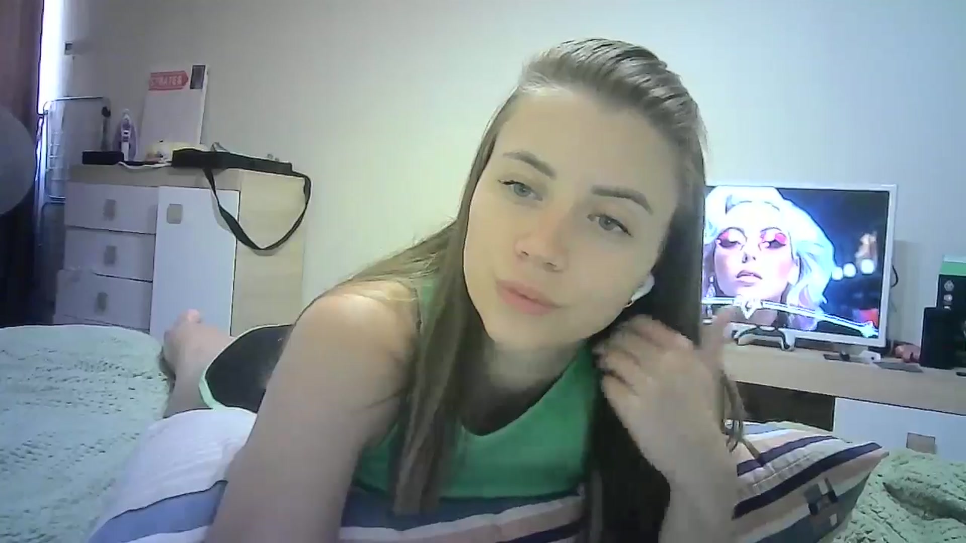 Gallery image thumbnail from Sulfate0's myfreecams stream on, 07/08/2024, 09:32 image 18 of 20