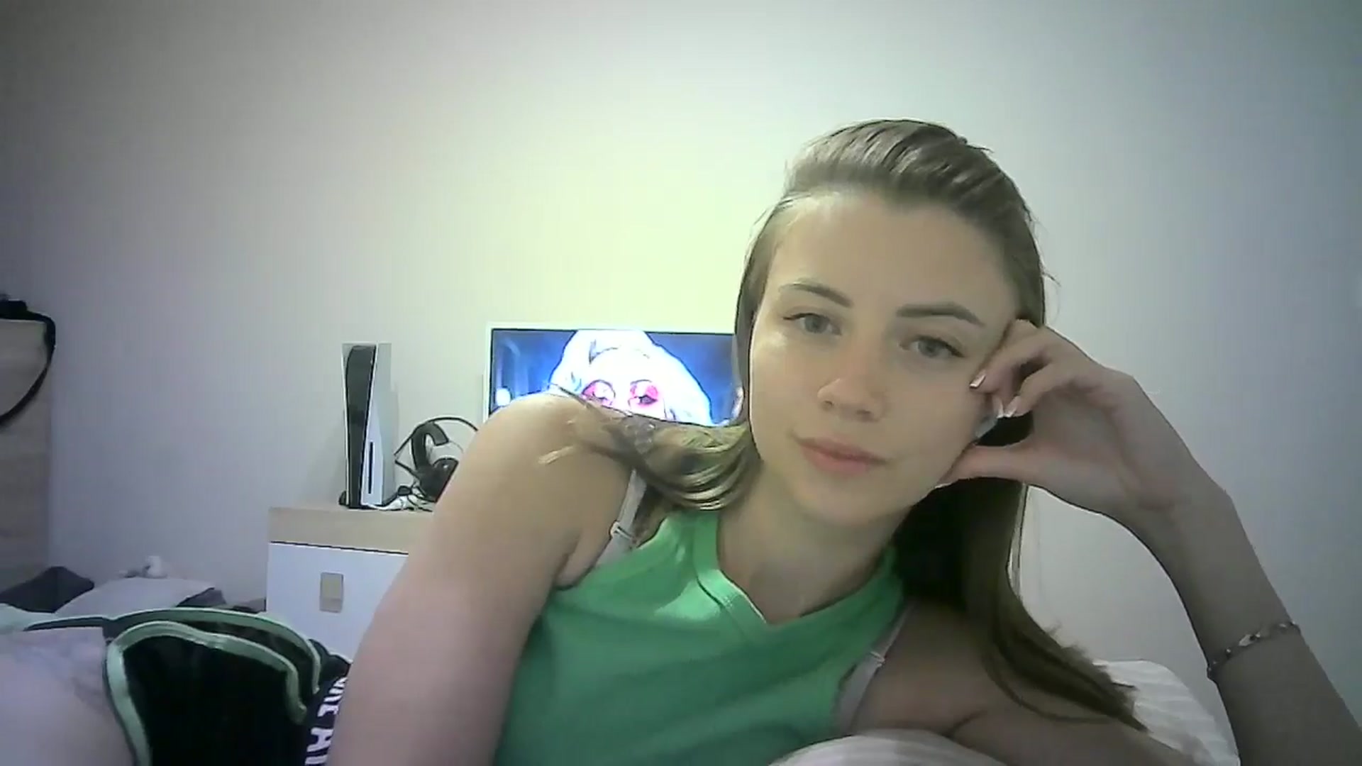Gallery image thumbnail from Sulfate0's myfreecams stream on, 07/08/2024, 09:32 image 6 of 20