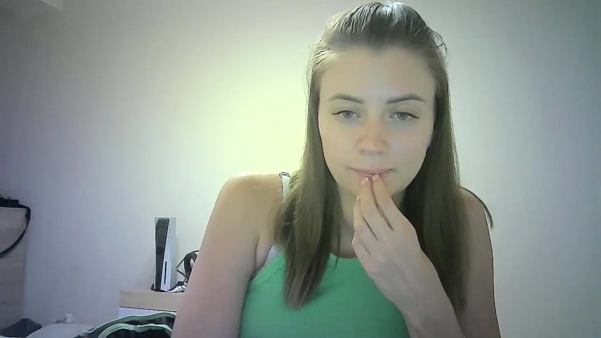 Gallery image thumbnail from Sulfate0's myfreecams stream on, 07/08/2024, 10:50 image 6 of 20