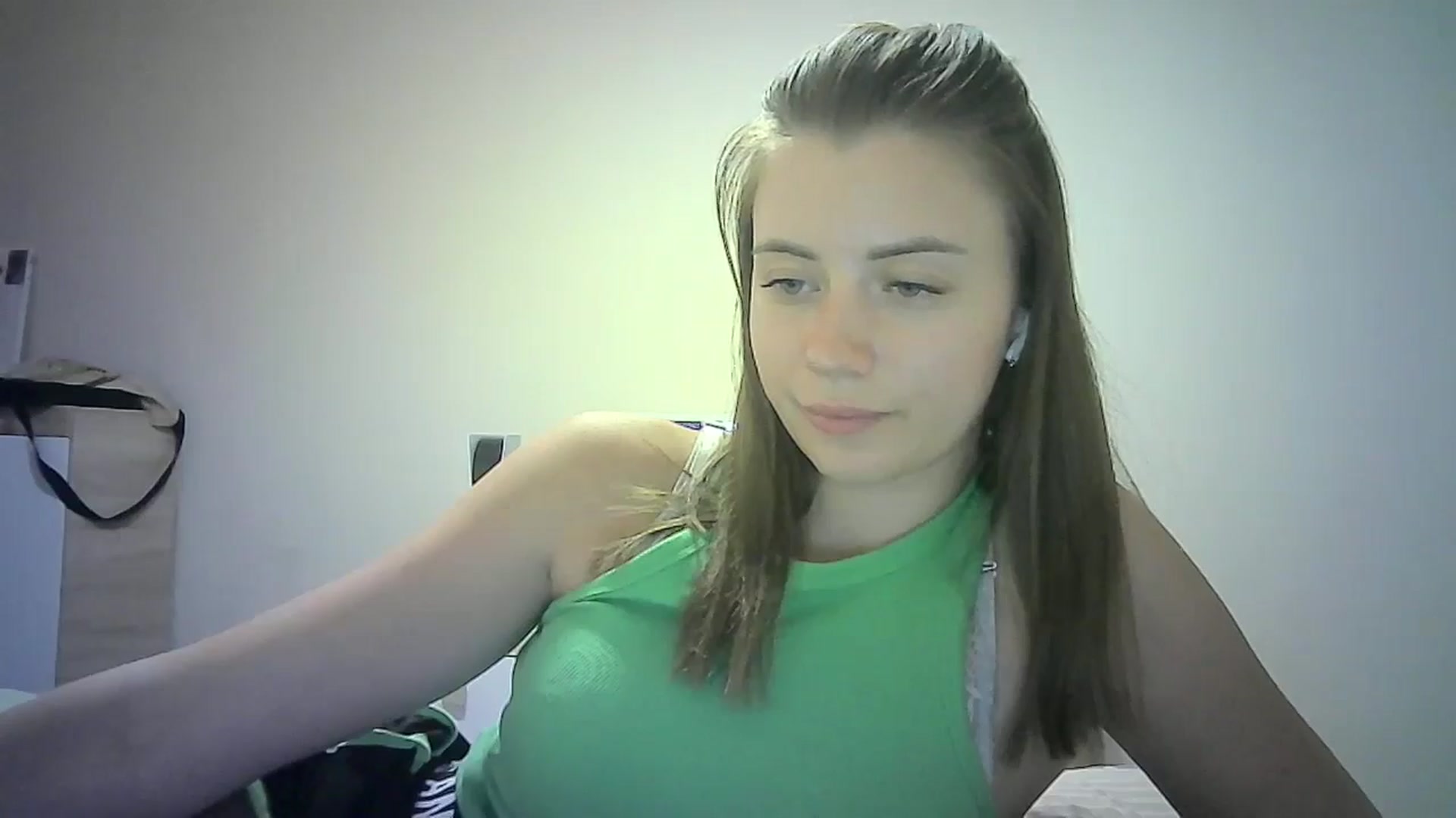 Gallery image thumbnail from Sulfate0's myfreecams stream on, 07/08/2024, 11:34 image 11 of 20