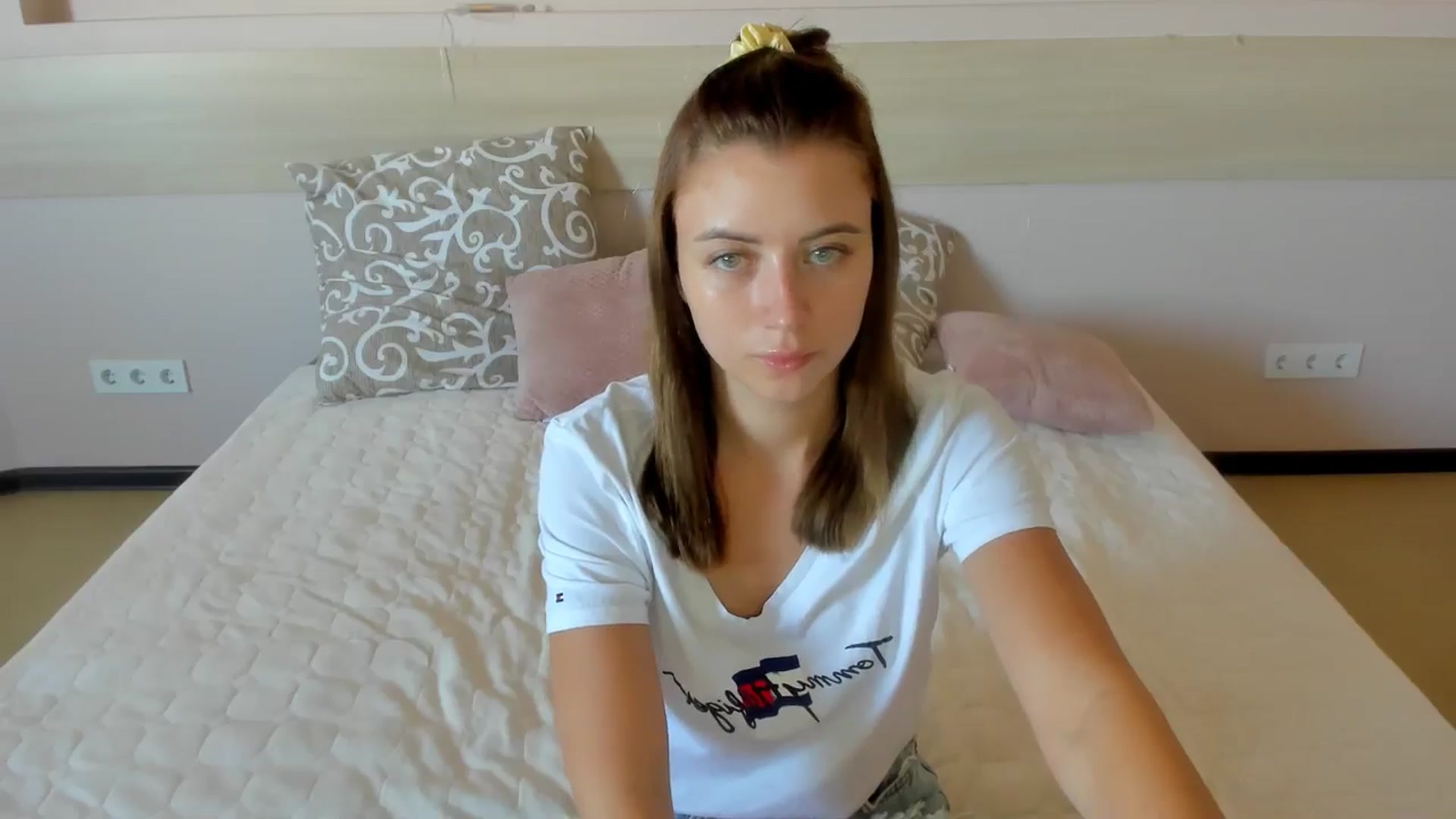 Gallery image thumbnail from Sulfate0's myfreecams stream on, 07/09/2024, 06:20 image 20 of 20