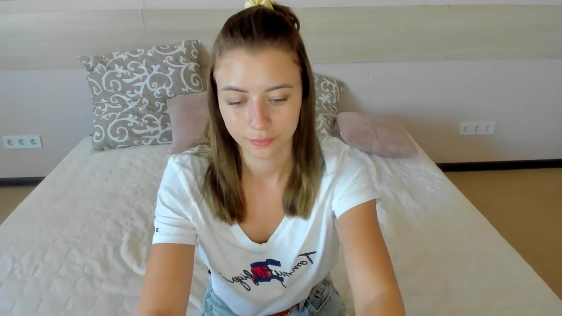 Gallery image thumbnail from Sulfate0's myfreecams stream on, 07/09/2024, 07:02 image 18 of 20