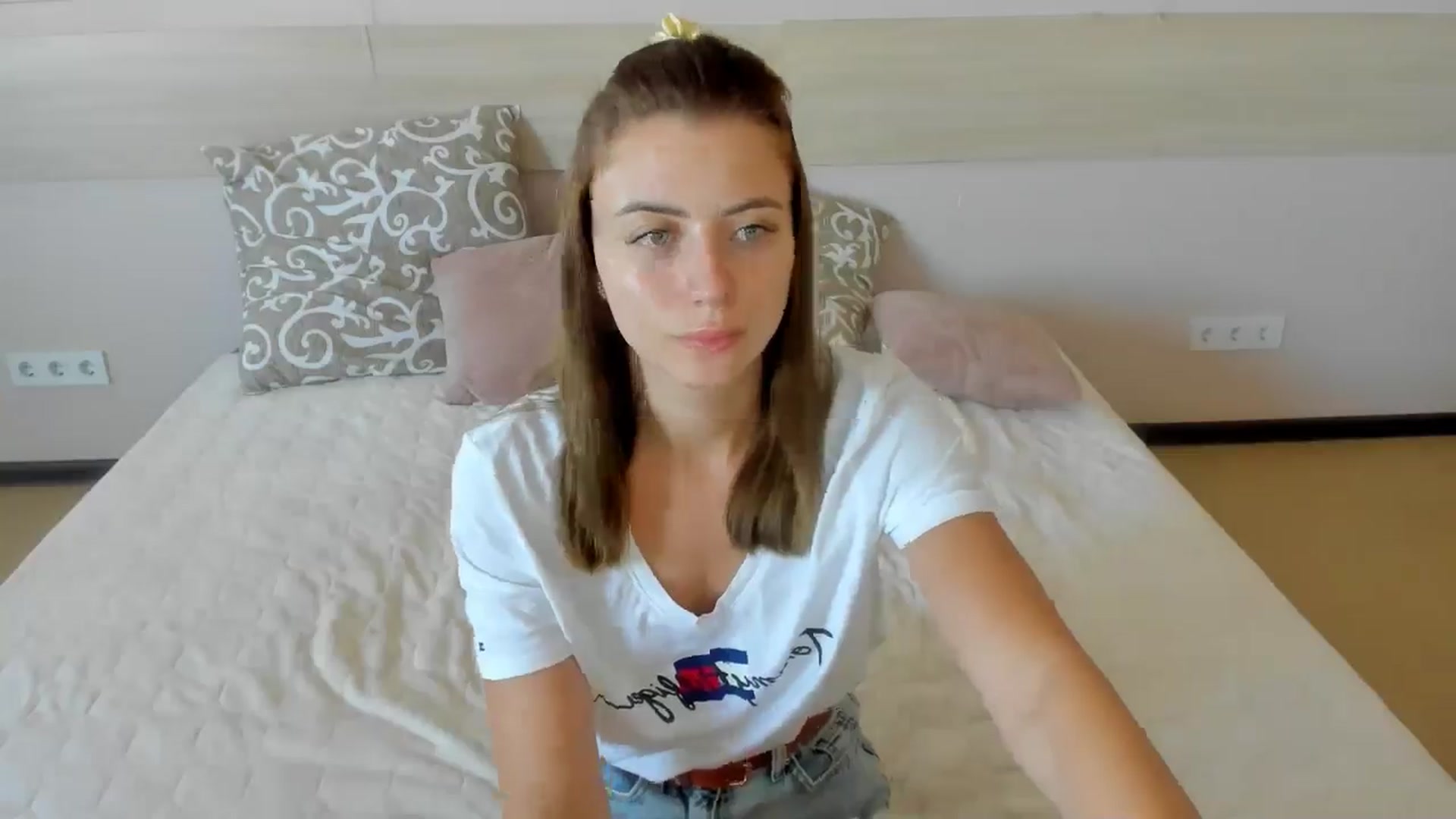 Gallery image thumbnail from Sulfate0's myfreecams stream on, 07/09/2024, 07:02 image 12 of 20