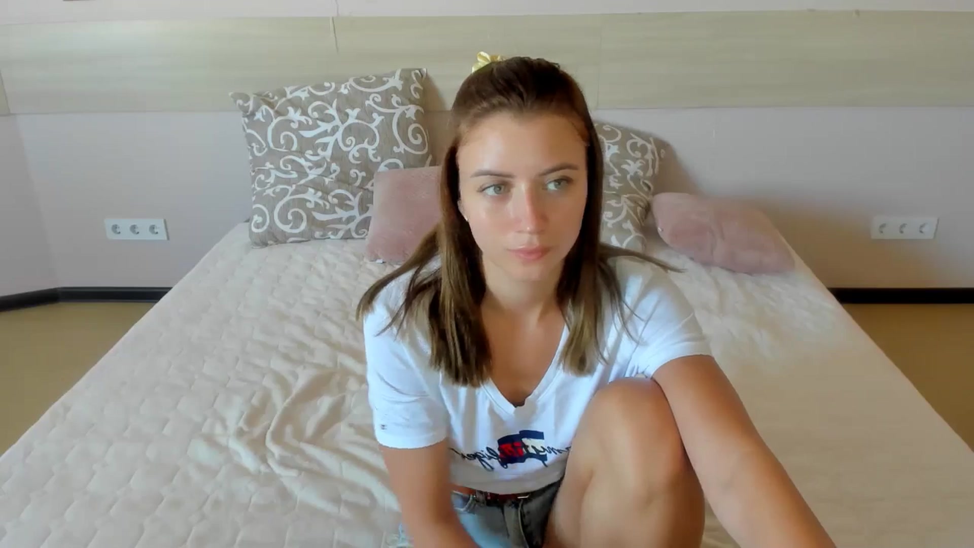 Gallery image thumbnail from Sulfate0's myfreecams stream on, 07/09/2024, 08:48 image 10 of 20