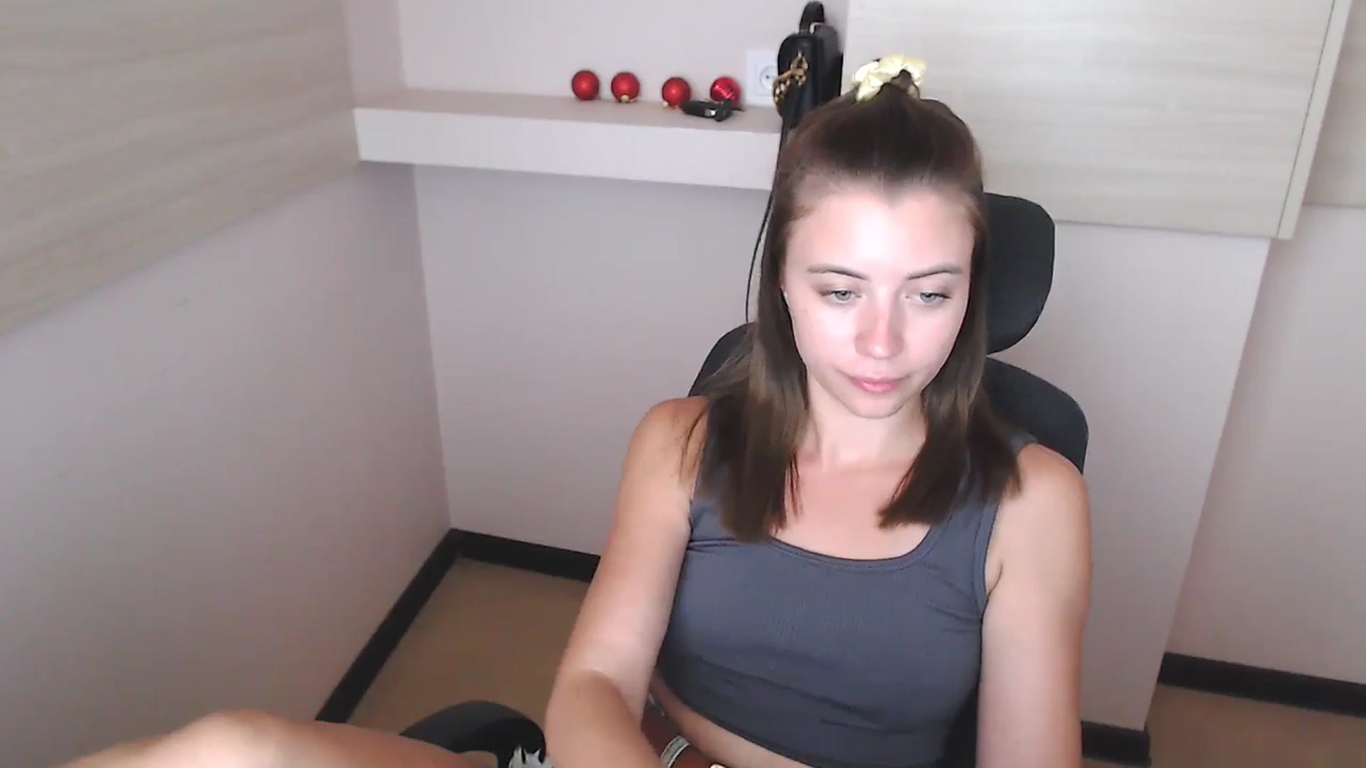 Gallery image thumbnail from Sulfate0's myfreecams stream on, 07/10/2024, 11:20 image 11 of 20