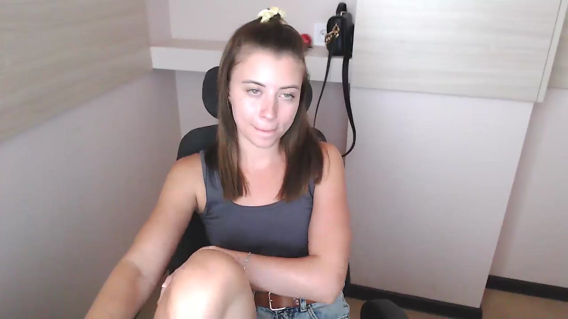 Gallery image thumbnail from Sulfate0's myfreecams stream on, 07/10/2024, 12:05 image 14 of 20