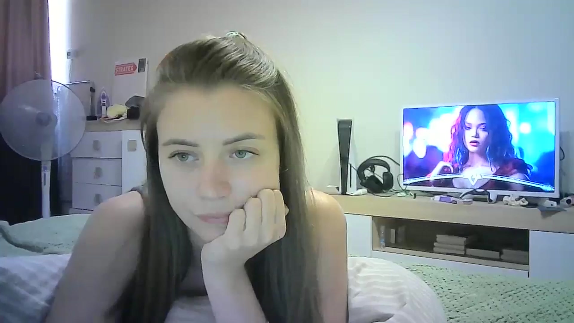 Gallery image thumbnail from Sulfate0's myfreecams stream on, 07/11/2024, 09:48 image 19 of 20