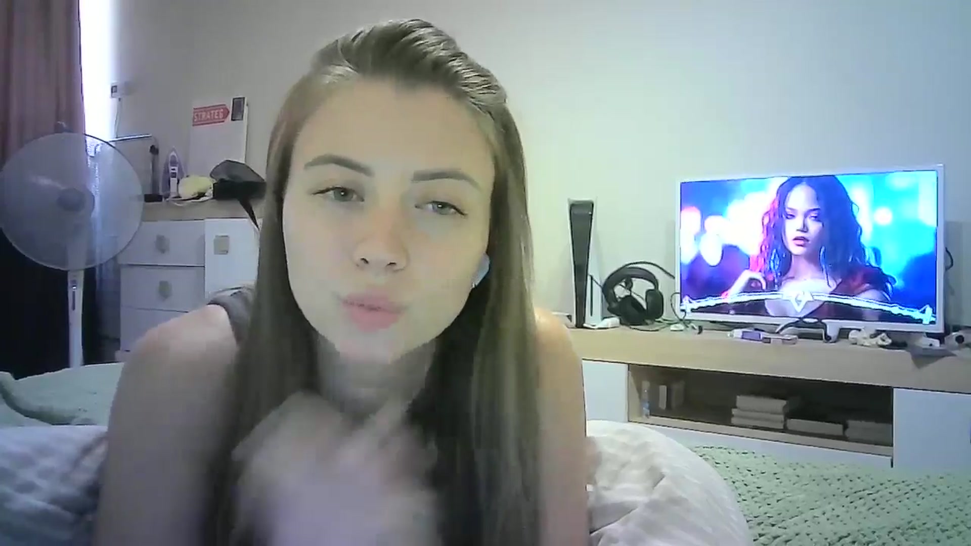 Gallery image thumbnail from Sulfate0's myfreecams stream on, 07/11/2024, 09:48 image 20 of 20