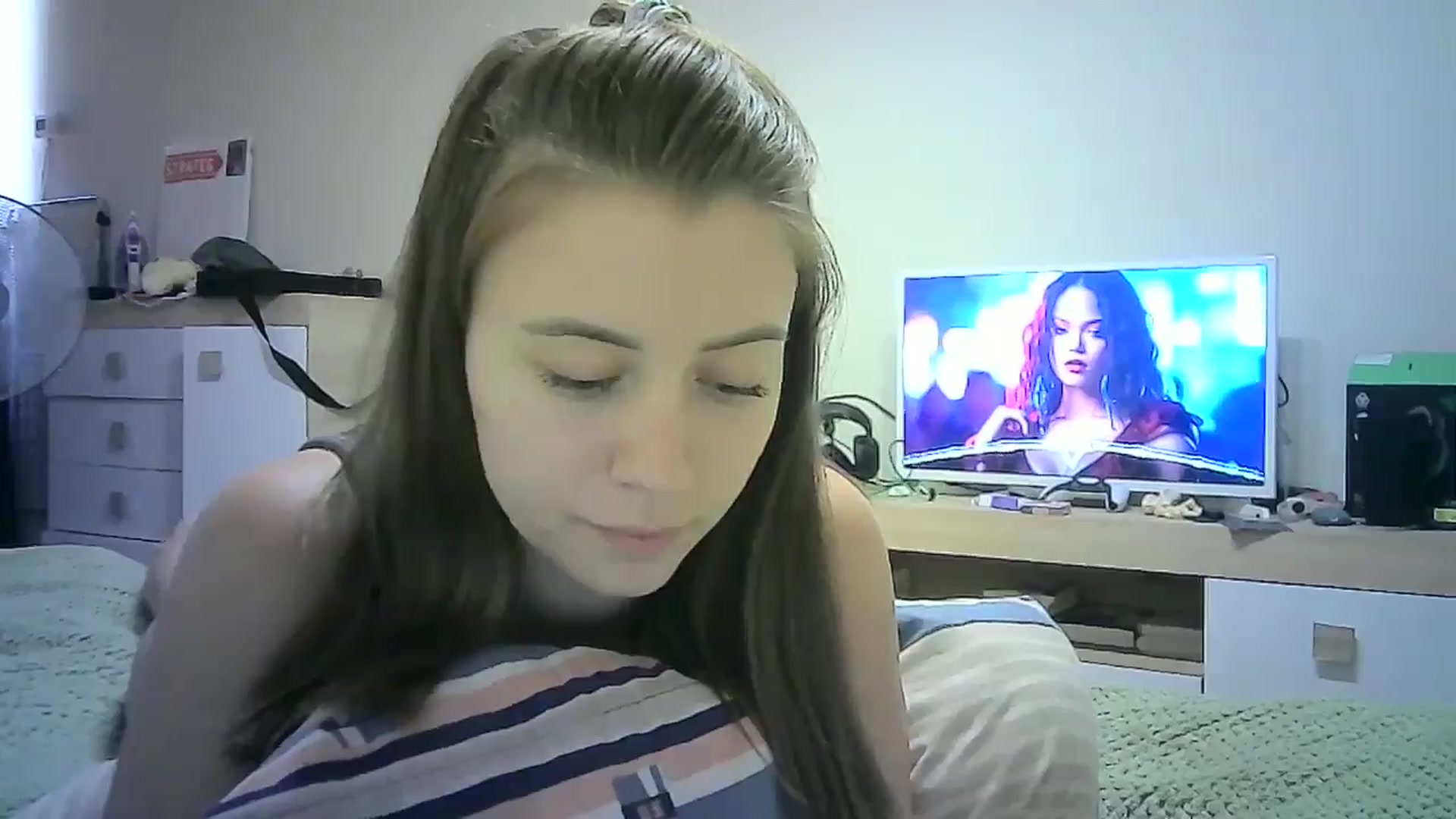 Gallery image thumbnail from Sulfate0's myfreecams stream on, 07/11/2024, 09:48 image 15 of 20