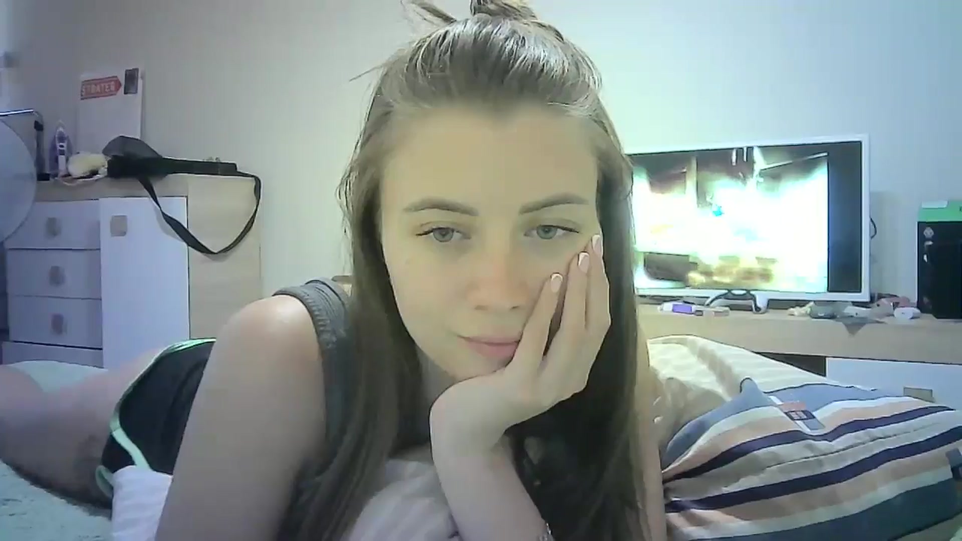 Gallery image thumbnail from Sulfate0's myfreecams stream on, 07/11/2024, 12:03 image 15 of 20