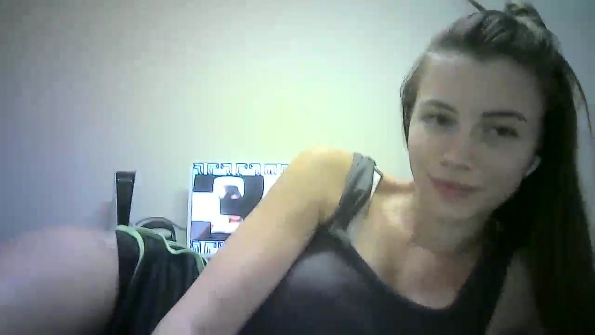 Gallery image thumbnail from Sulfate0's myfreecams stream on, 07/11/2024, 12:03 image 19 of 20