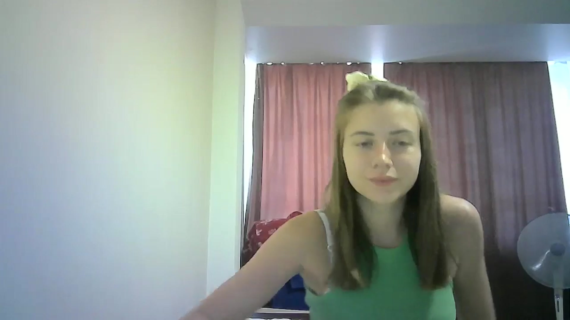 Gallery image thumbnail from Sulfate0's myfreecams stream on, 07/13/2024, 07:41 image 17 of 20