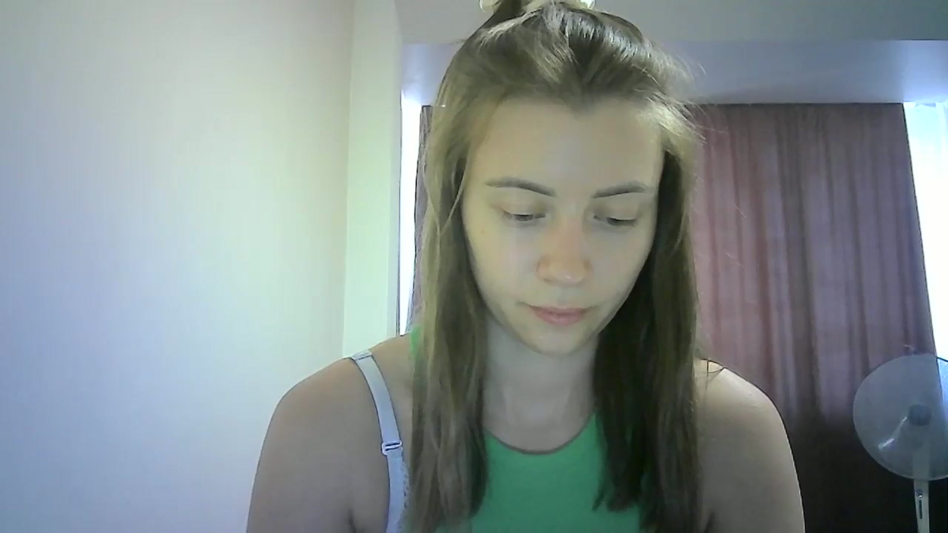 Gallery image thumbnail from Sulfate0's myfreecams stream on, 07/13/2024, 07:41 image 11 of 20