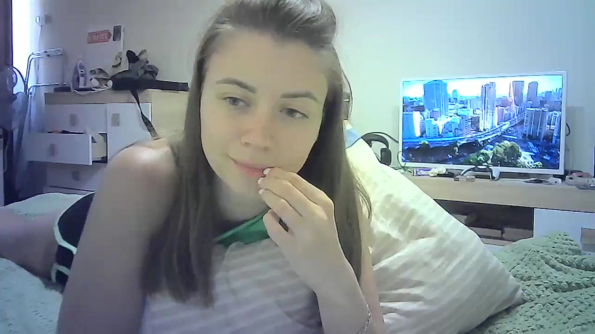 Gallery image thumbnail from Sulfate0's myfreecams stream on, 07/14/2024, 08:47 image 20 of 20