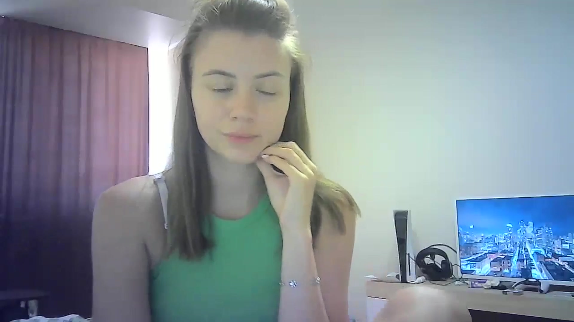 Gallery image thumbnail from Sulfate0's myfreecams stream on, 07/14/2024, 09:39 image 13 of 20