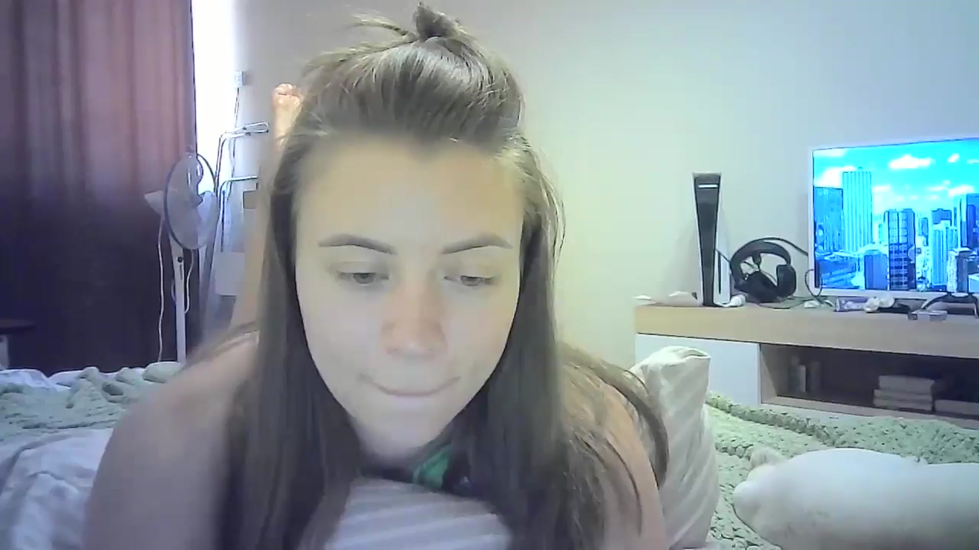 Gallery image thumbnail from Sulfate0's myfreecams stream on, 07/14/2024, 09:39 image 19 of 20