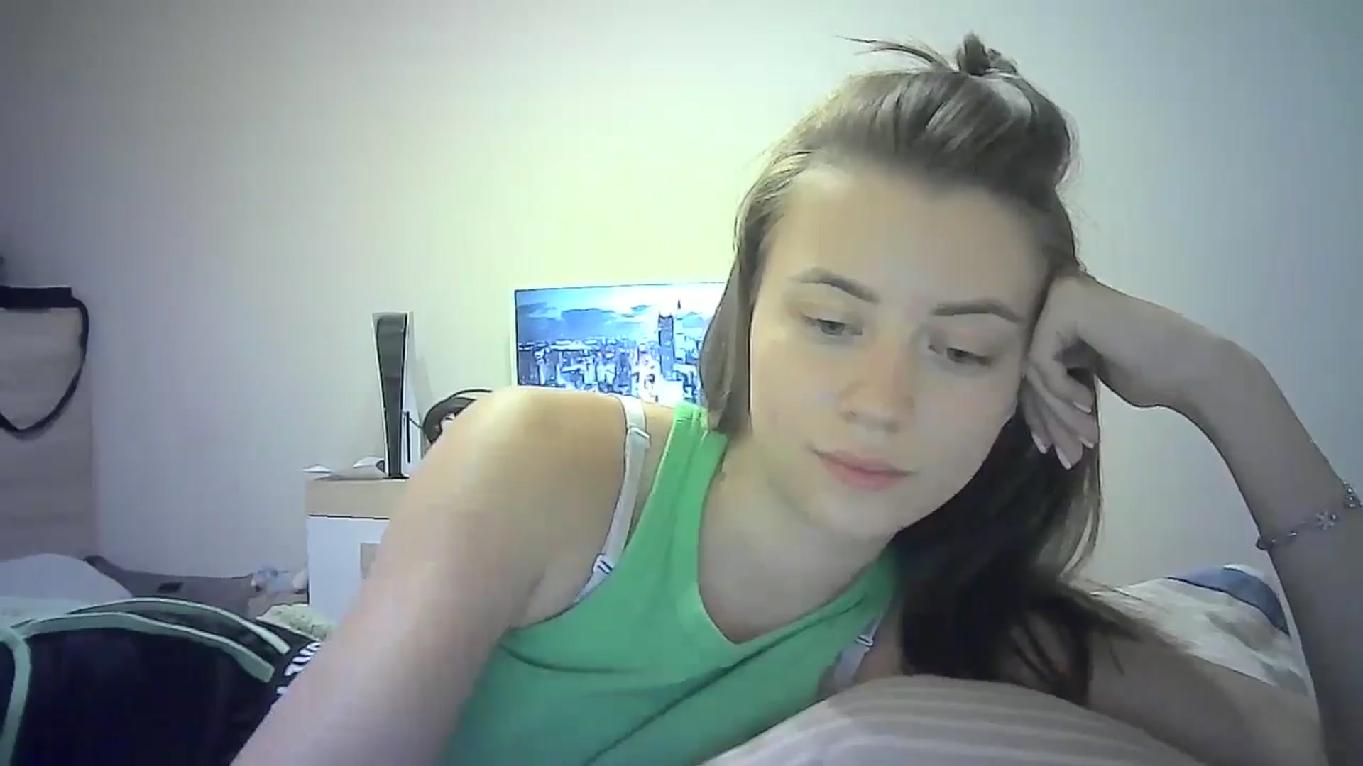 Gallery image thumbnail from Sulfate0's myfreecams stream on, 07/14/2024, 09:39 image 8 of 20