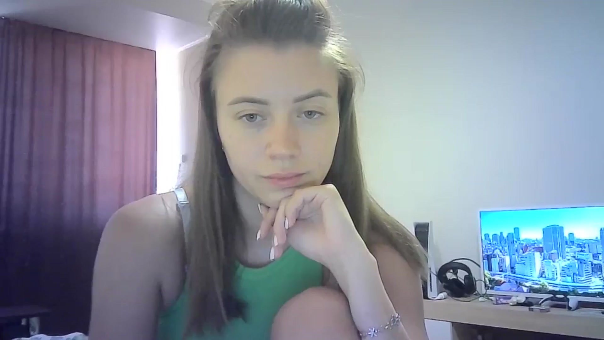 Gallery image thumbnail from Sulfate0's myfreecams stream on, 07/14/2024, 09:39 image 14 of 20