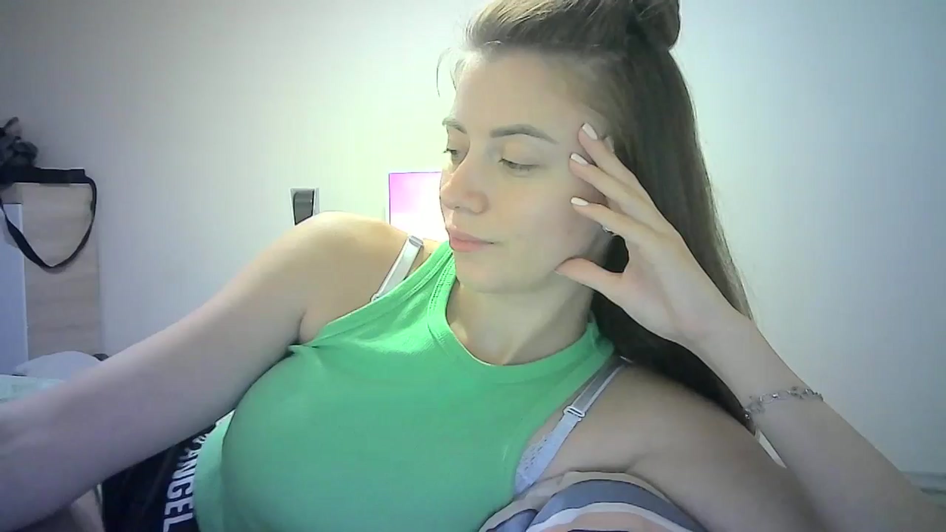 Gallery image thumbnail from Sulfate0's myfreecams stream on, 07/14/2024, 10:07 image 1 of 20