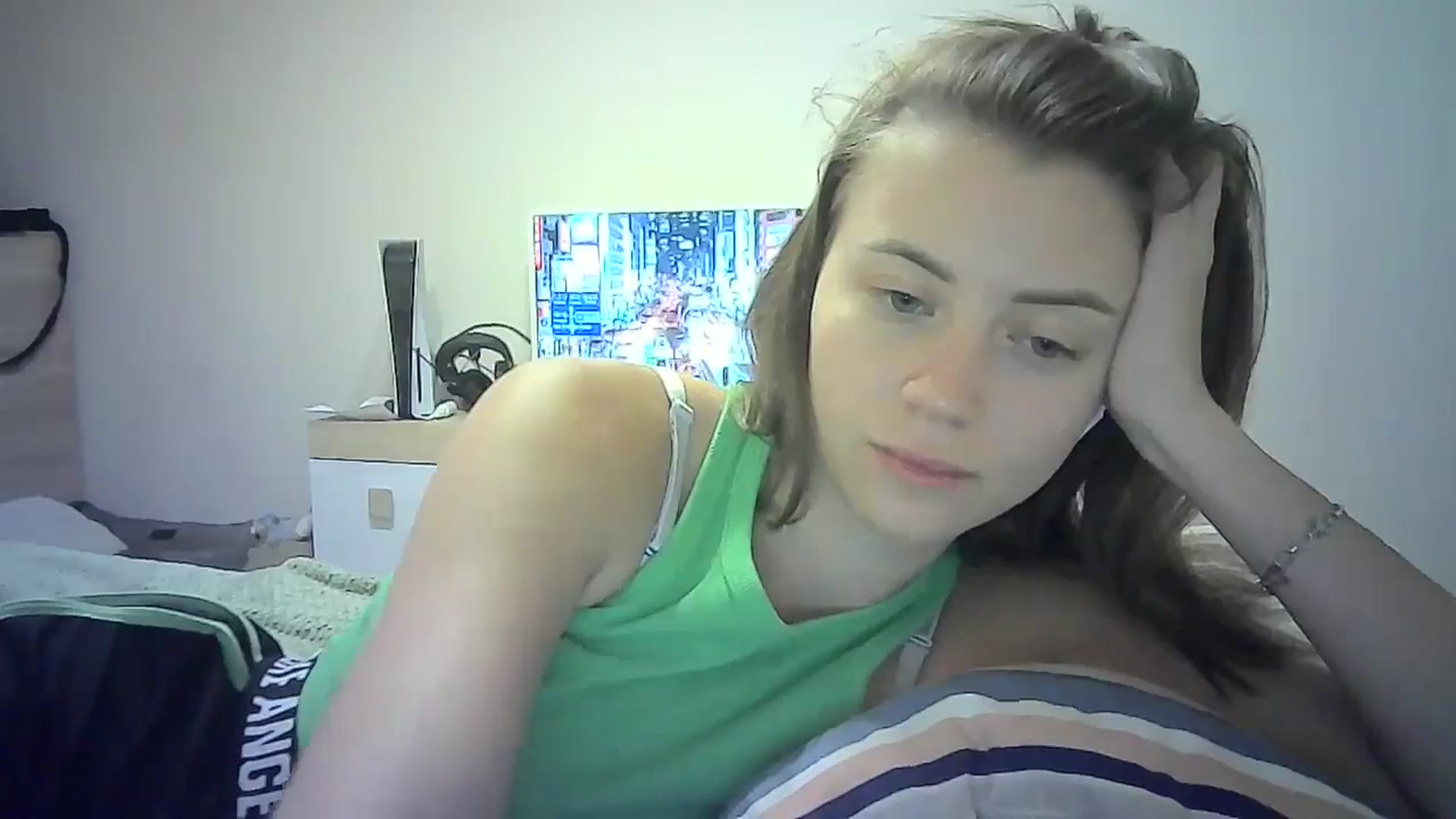 Gallery image thumbnail from Sulfate0's myfreecams stream on, 07/14/2024, 10:07 image 19 of 20