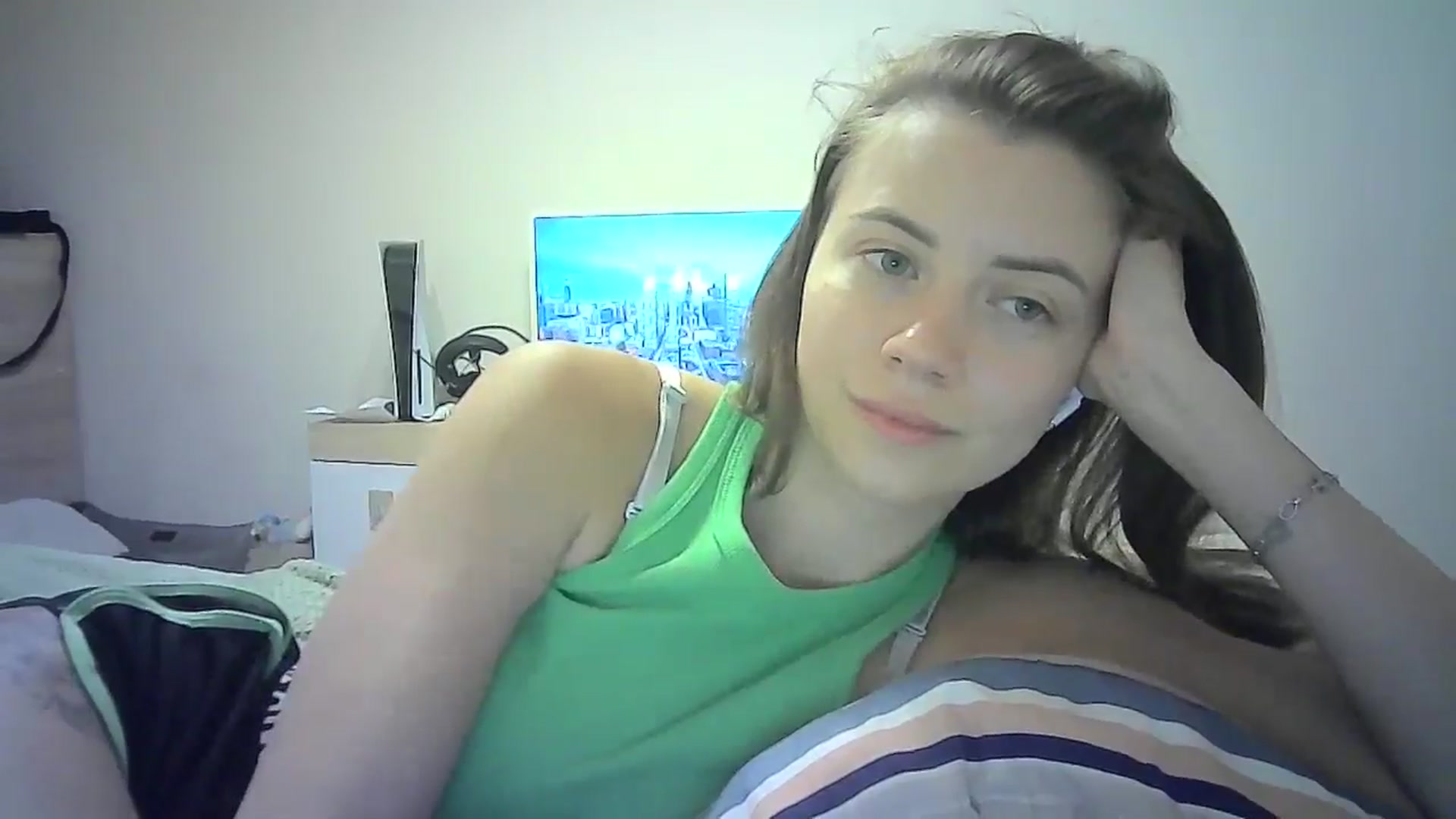 Gallery image thumbnail from Sulfate0's myfreecams stream on, 07/14/2024, 10:07 image 18 of 20