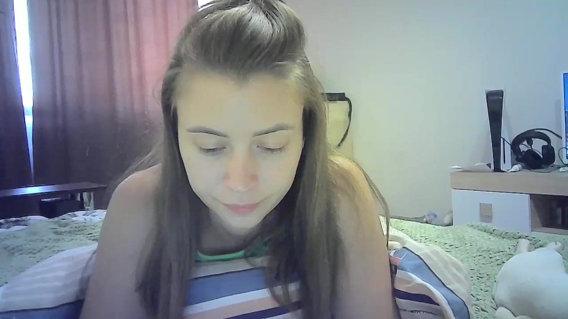 Gallery image thumbnail from Sulfate0's myfreecams stream on, 07/14/2024, 10:43 image 12 of 20