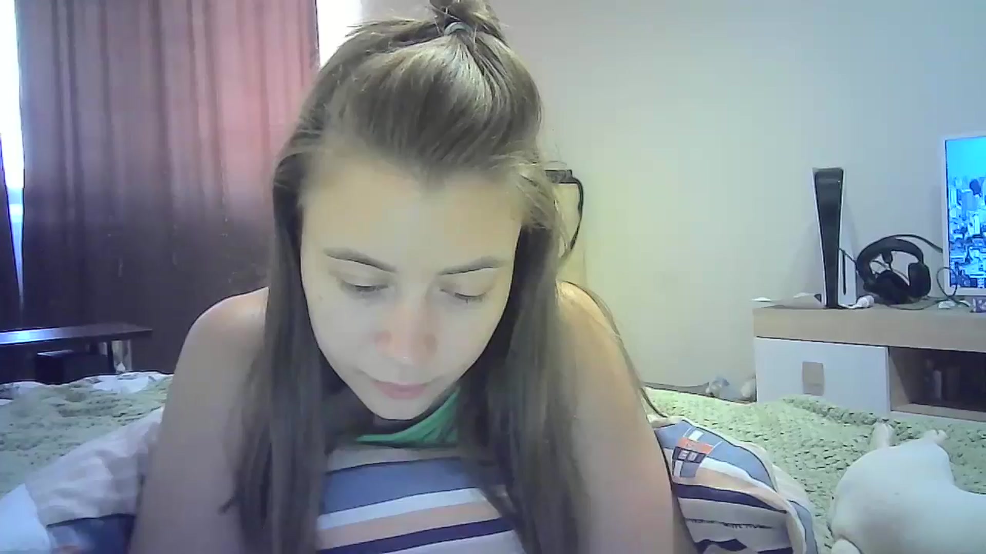 Gallery image thumbnail from Sulfate0's myfreecams stream on, 07/14/2024, 10:43 image 6 of 20