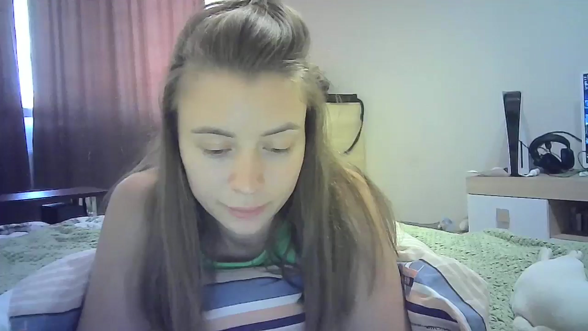 Gallery image thumbnail from Sulfate0's myfreecams stream on, 07/14/2024, 10:43 image 13 of 20